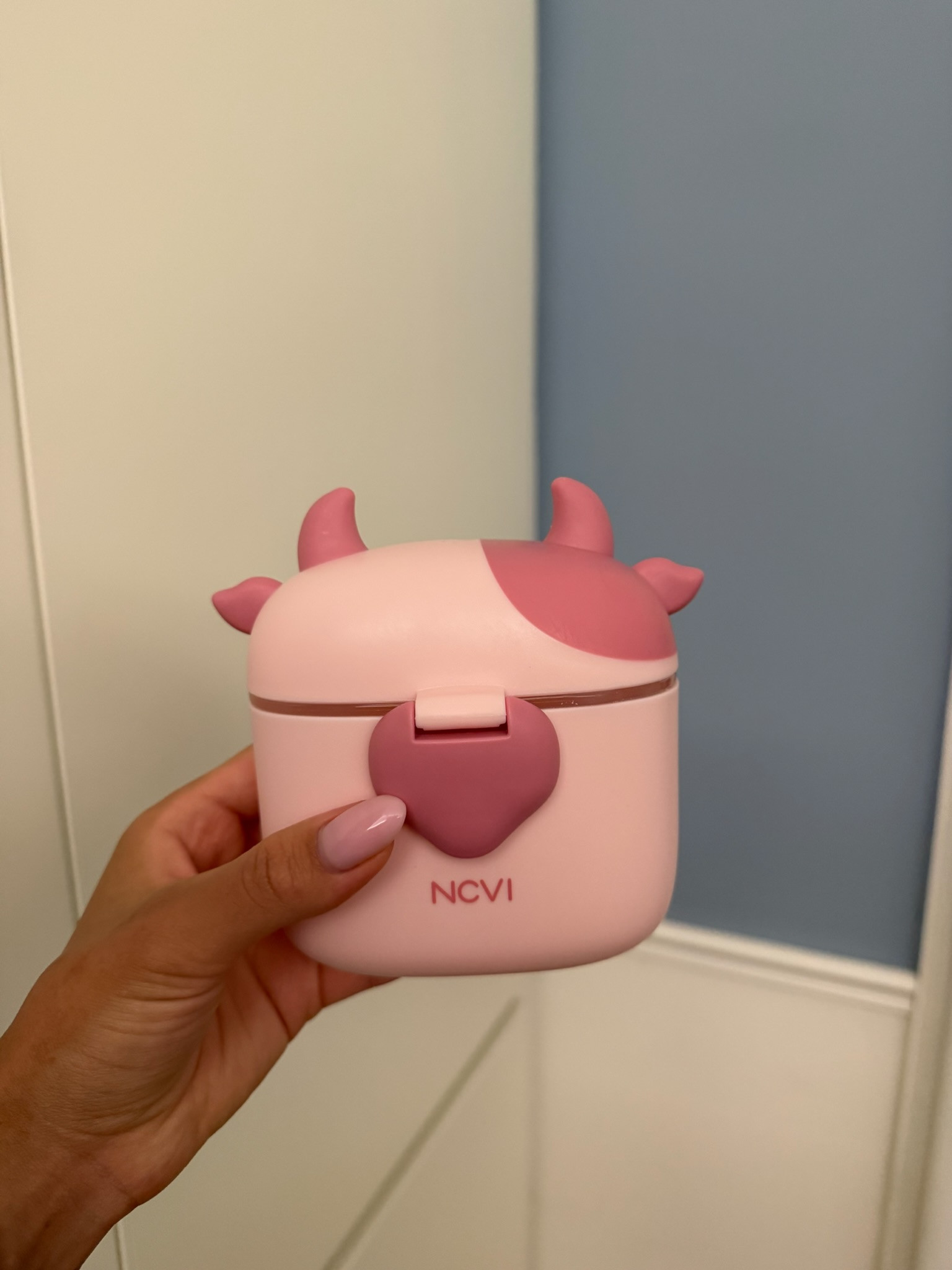 Found the cutest baby formula holder for mom's on the go! 🐮🐷💗🍼  

 #LTKmomlife #LTKBaby #LTKBump