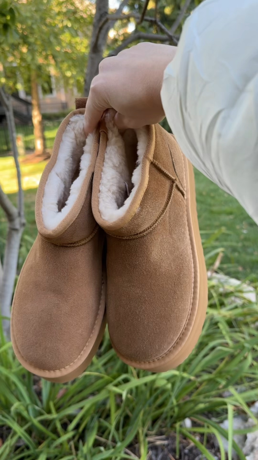I’m obsessed with these platform mini boots from Dream Pairs! The chestnut color is back in stock, so hurry!

#LTKSeasonal #LTKxPrimeDay #LTKShoeCrush