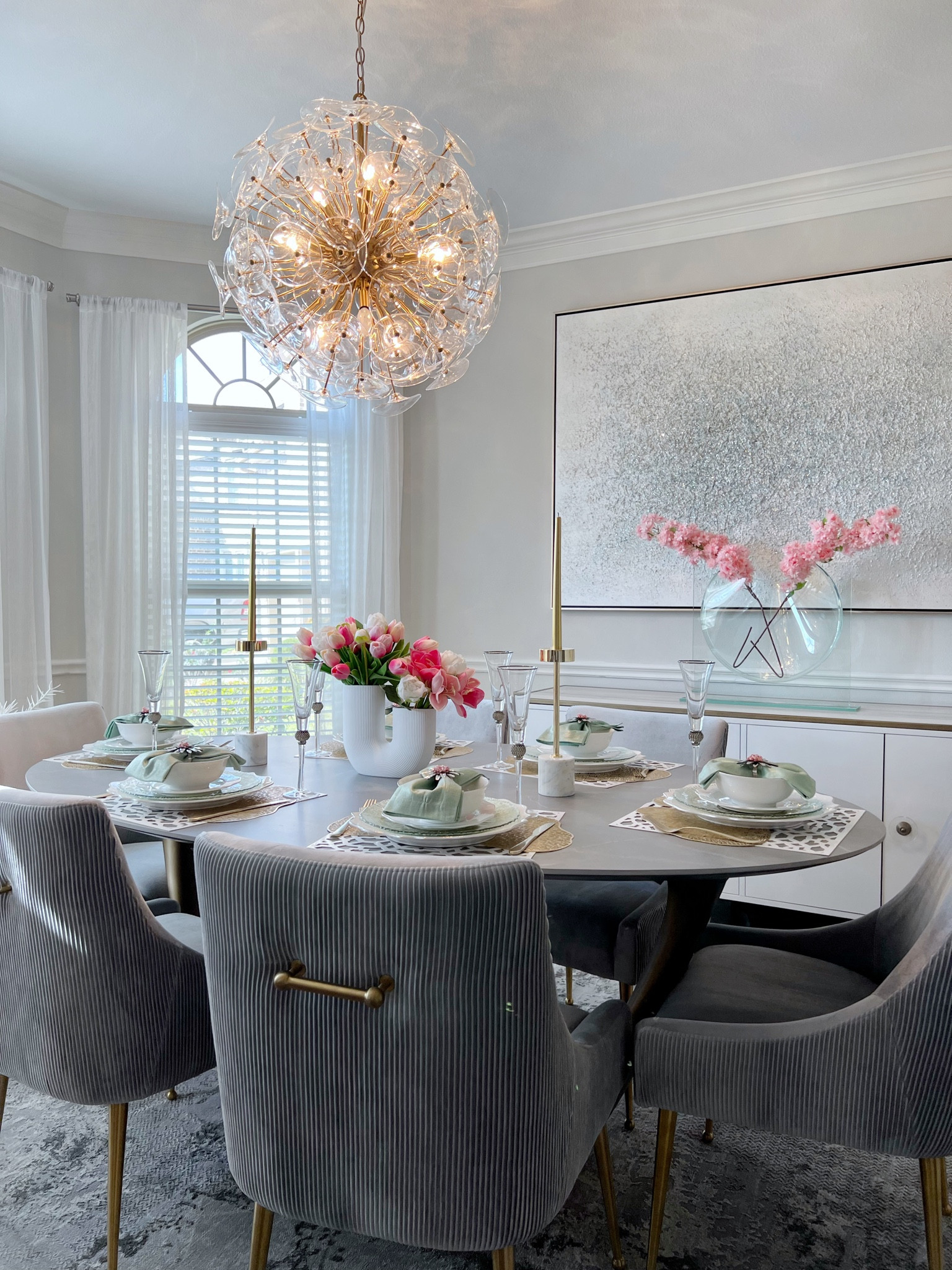 Shop available items on sale! #homedecor #diningroomfurniture #diningroom 

#LTKhome #LTKFind #LTKsalealert