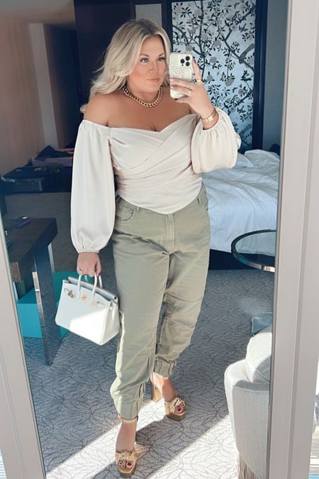 curvy chic fall look! wearing size 14 in silk off the shoulder corset top and size 14 in cargo joggers {i needed the 12 though, they were big!}. gold platform shoes run TTS! 

#LTKcurves #LTKSeasonal #LTKunder100