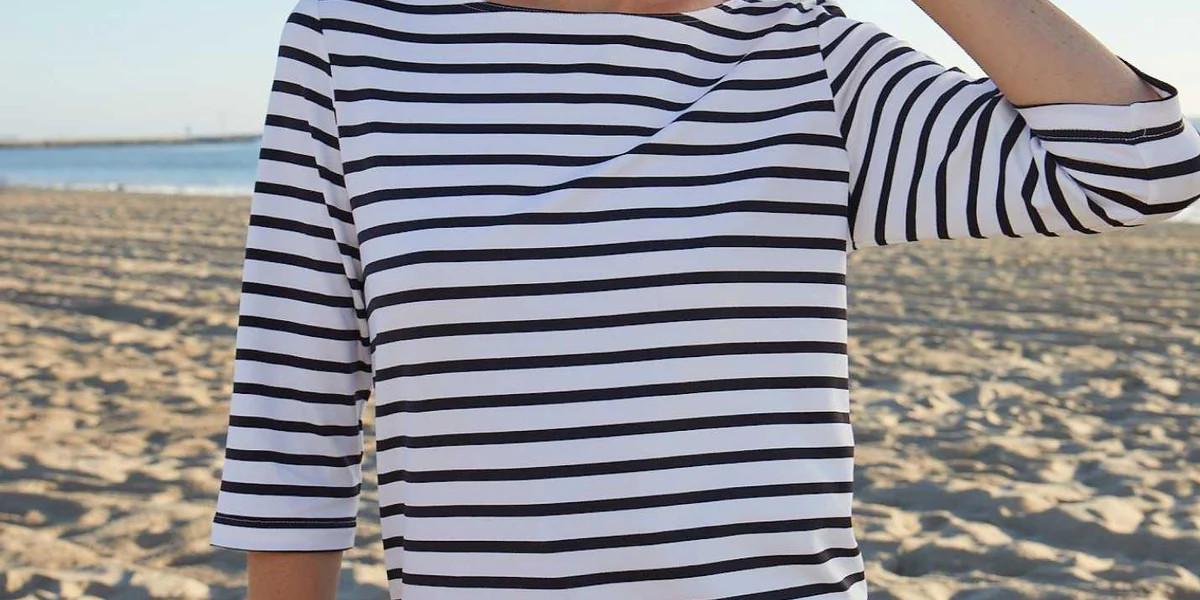 PHARE - Boat Neck Striped Tunic with Slits | Stretch fabric with UV Protection (WHITE / NAVY) | Saint James USA