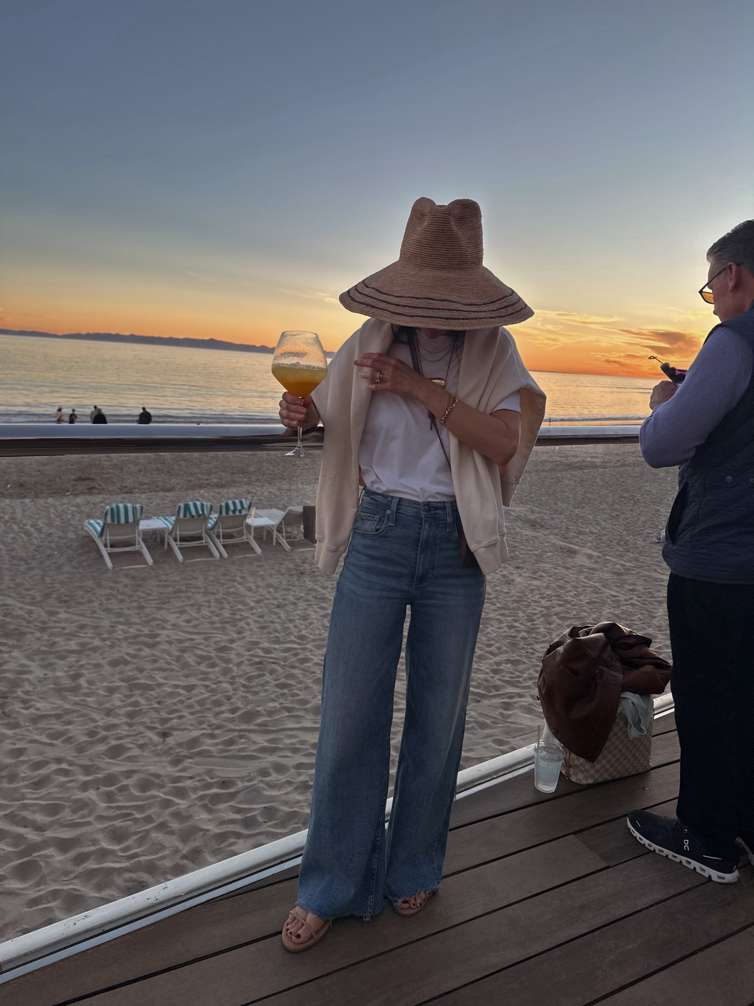 Tonight’s outfit for sunset cocktails 

#LTKPetite #LTKOver40