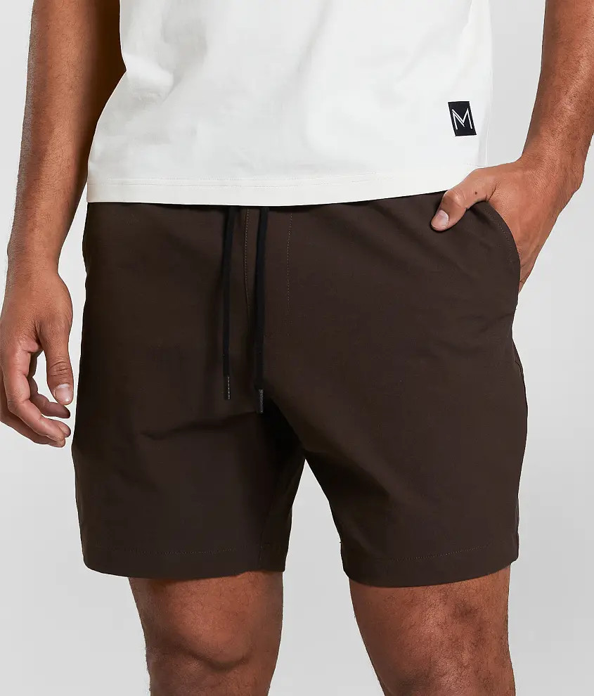 Essential Bow Performance Stretch Short | Buckle