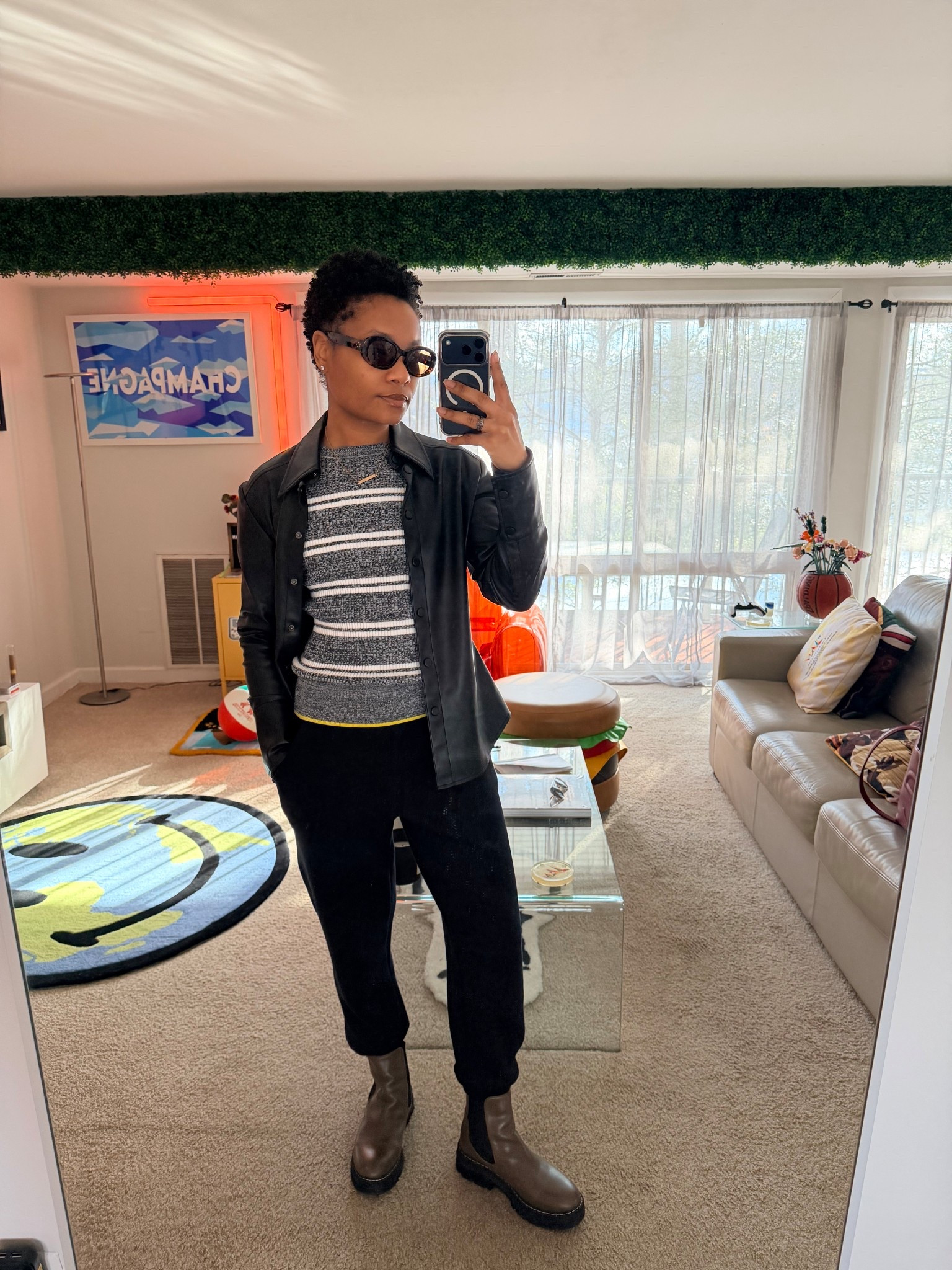 Cool girl casual 

#LTKPetite #LTKootd #LTKActive