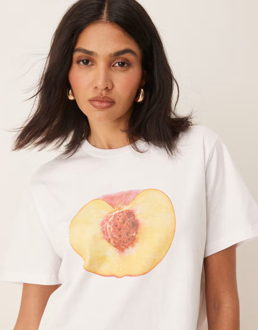 ASOS DESIGN regular fit t-shirt with peach fruit graphic in white | ASOS (Global)