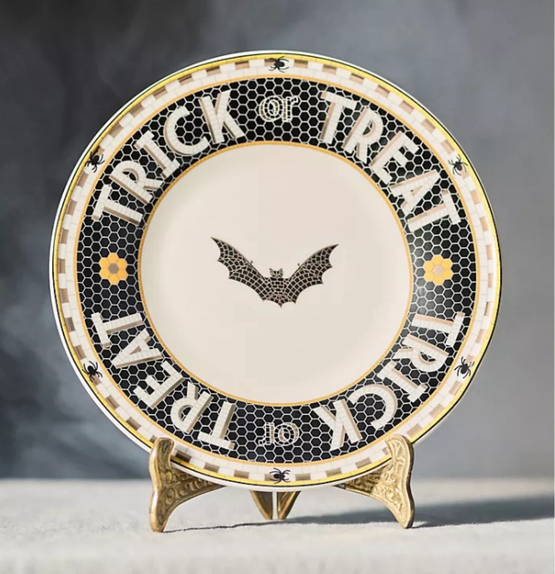 This bistro plate is the perfect accent for your holiday gathering  

#LTKHome #LTKSeasonal