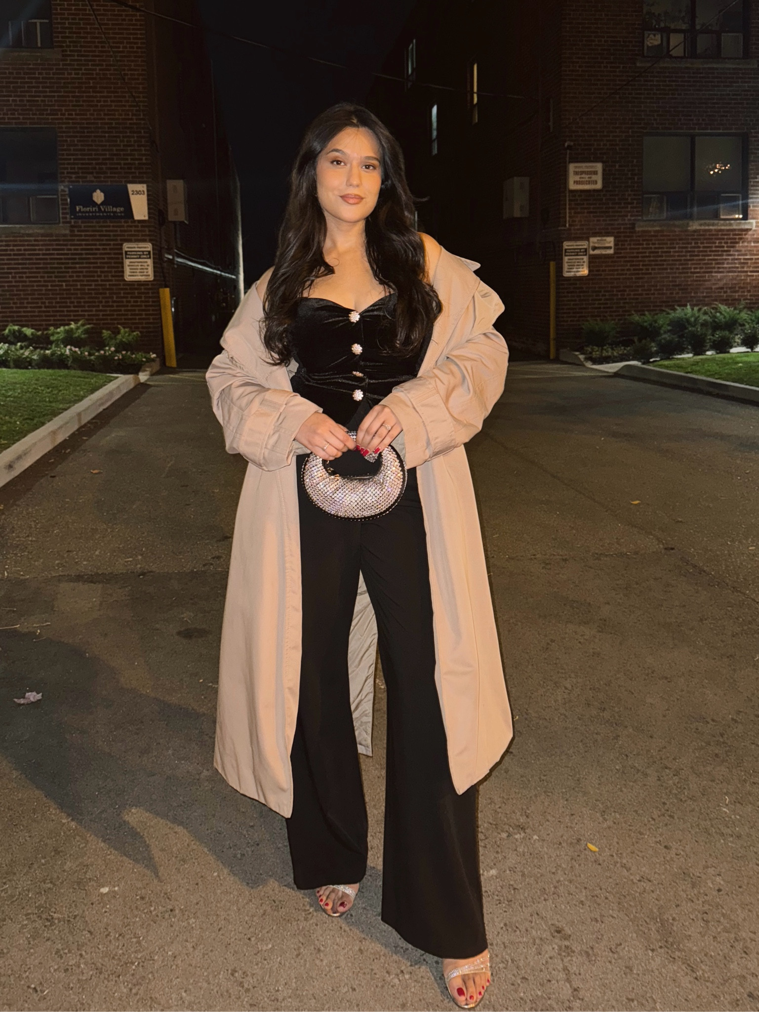 Early fall outfits, holiday season outfits, velvet bustier

#LTKstyletip #LTKcanada #LTKautumn