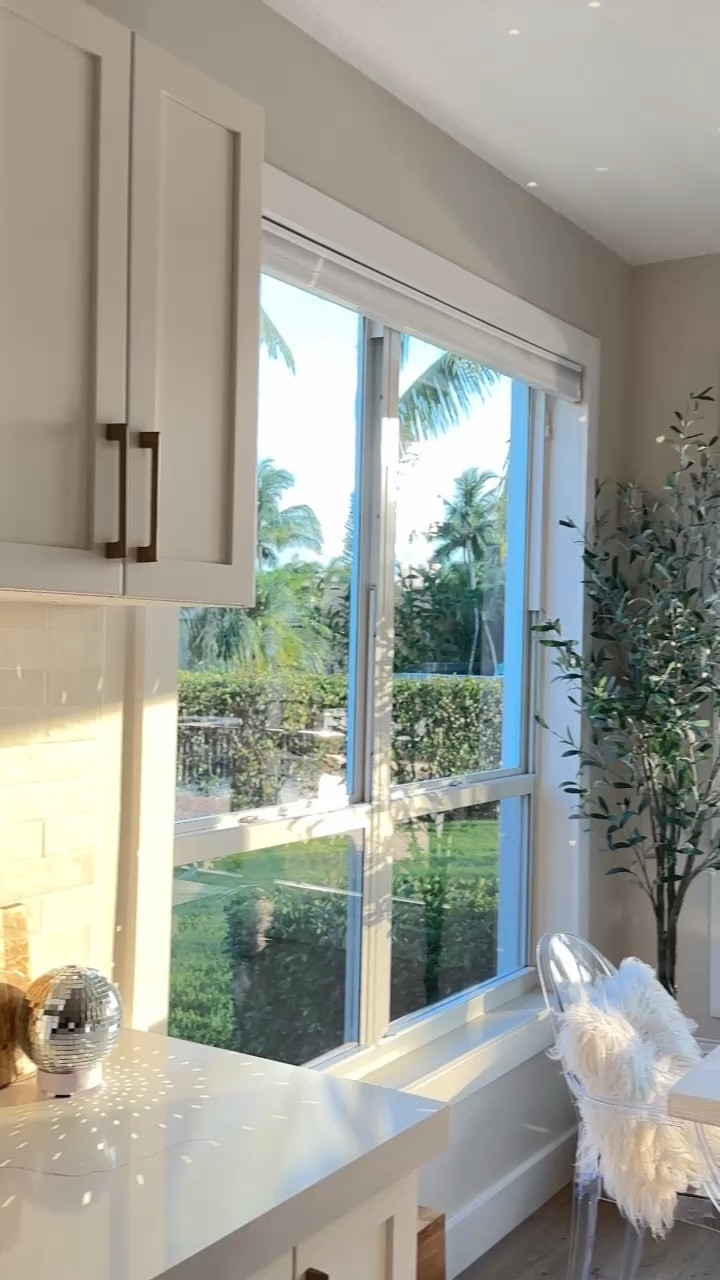 Say it with me…🪩”DISCO BALL DIFFUSER!”🪩 That little bit of magic you didn’t know you needed. Timer, color changing lights. Keep your home smelling fresh and feeling festive every single day! 🙌🏻 
.
.
.
.
.
.
.
.
#amazonfind #amazonprime #amazondeals #amazonmusthaves #amazonhome #amazonhomefinds #amazonhomedecor #discoballdecor #discoball #disco #homedecor #homesweethome #bhghome #bhgstylemaker #bhgstyle

#LTKhome #LTKunder50 #LTKFind