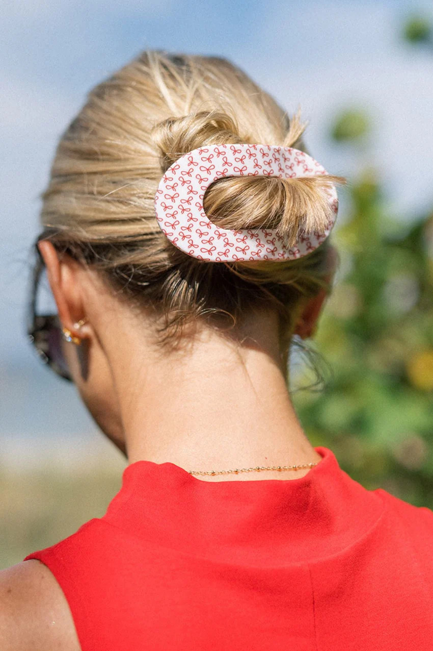 Santa Tucker Large Flat Round Clip | TELETIES