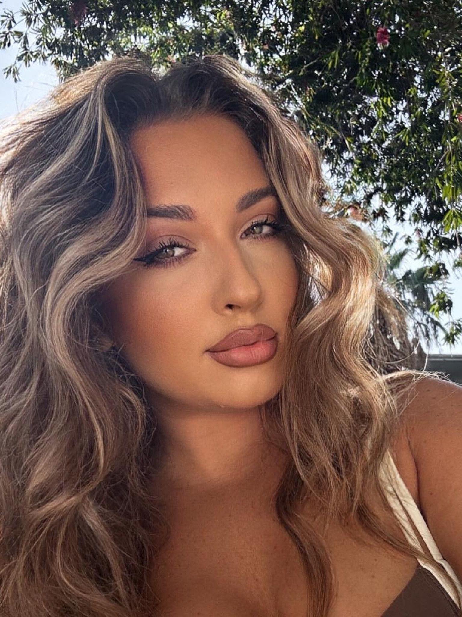 Favorite make up products:
LIP COMBO: 
Lip liner in Cold Brew
Lip stick (in NYX cream form) in Stockholm 

#LTKsalealert #LTKbeauty #LTKunder50