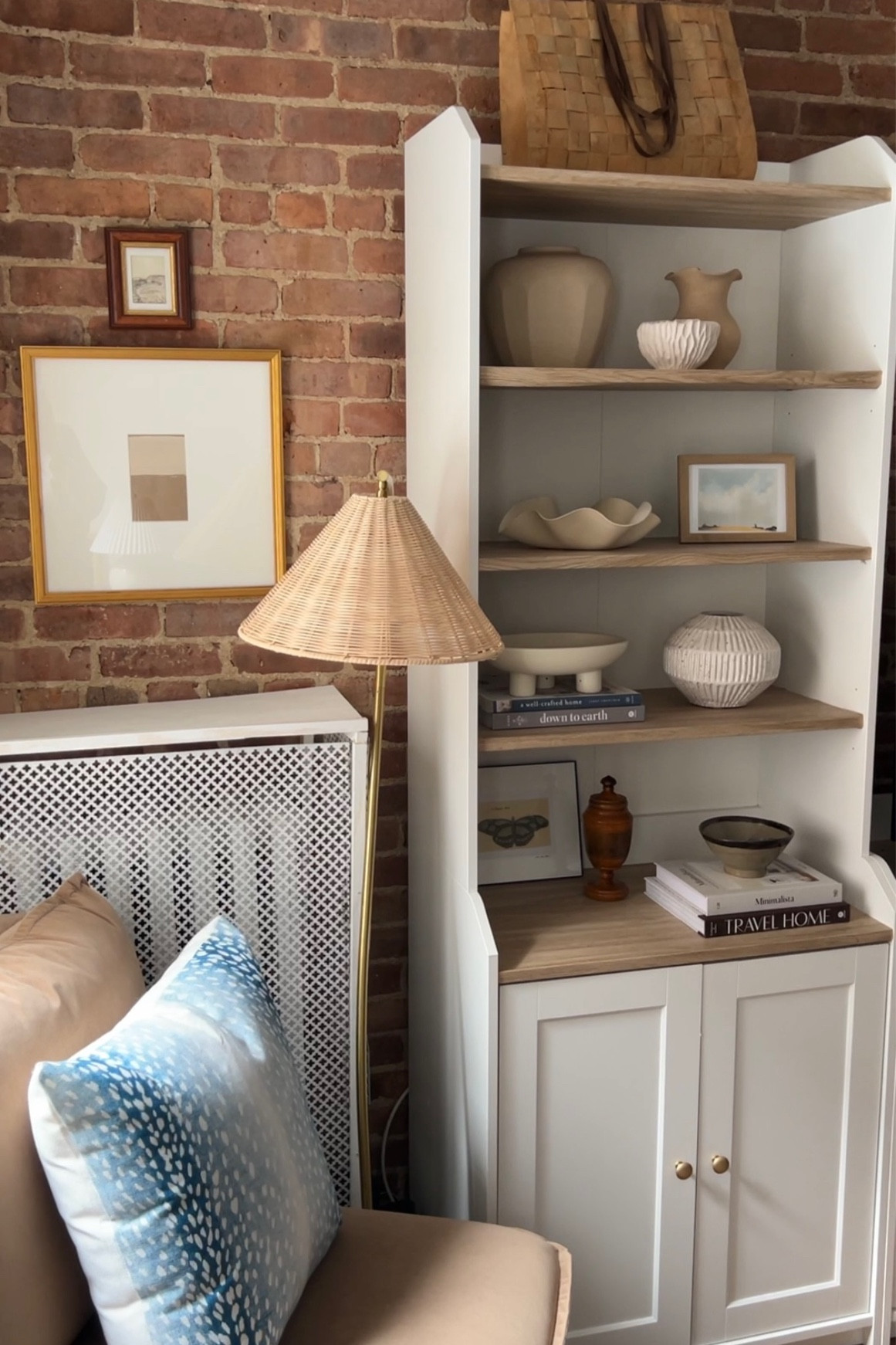 cozy reading nook in our NYC apartment ❣️#interiordesign #nycapartment #targethomefinds #amazonhomefinds 

#LTKfindsunder50 #LTKhome #LTKfindsunder100