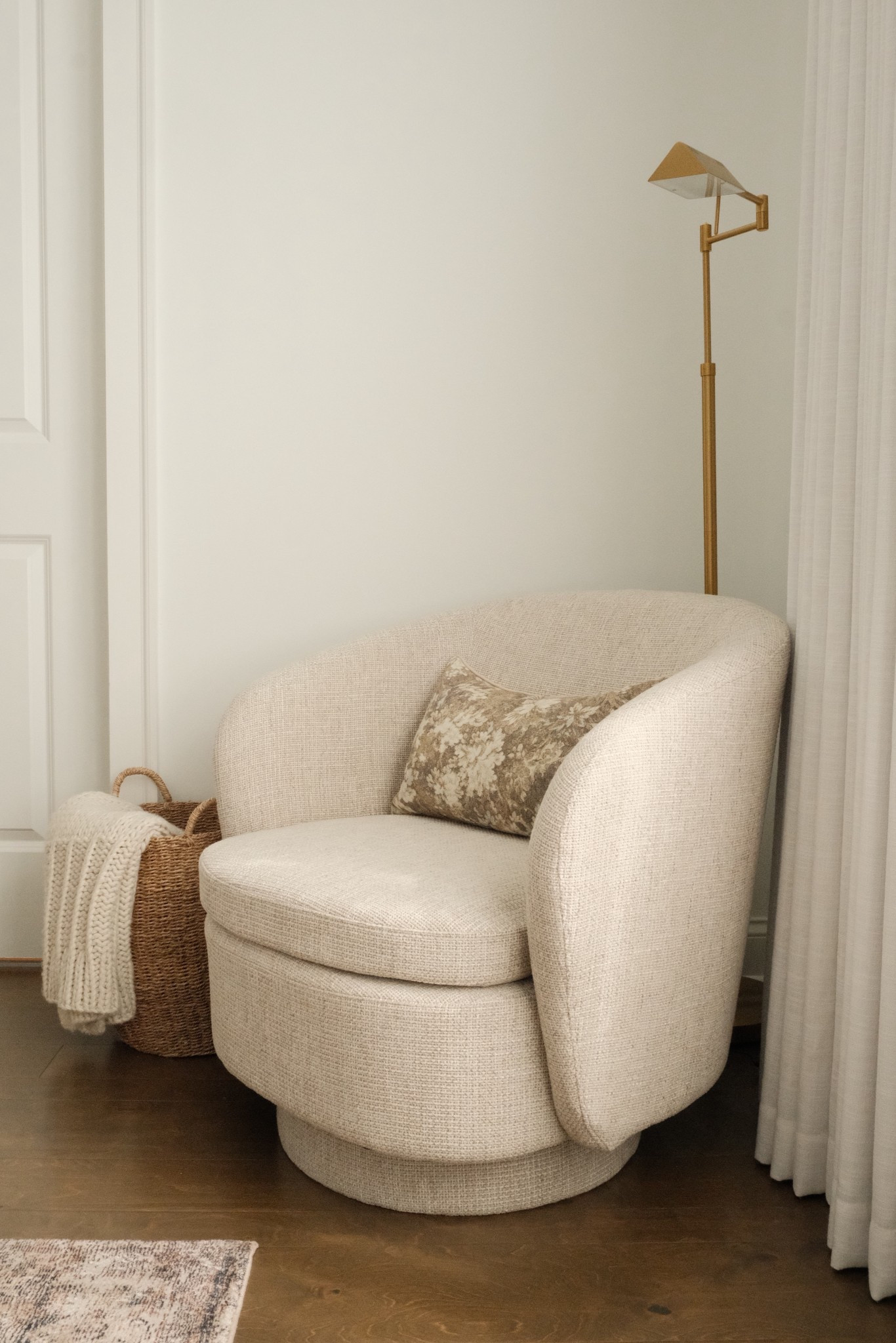 Swivel Accent chair, Color Oatmeal 

#LTKHome