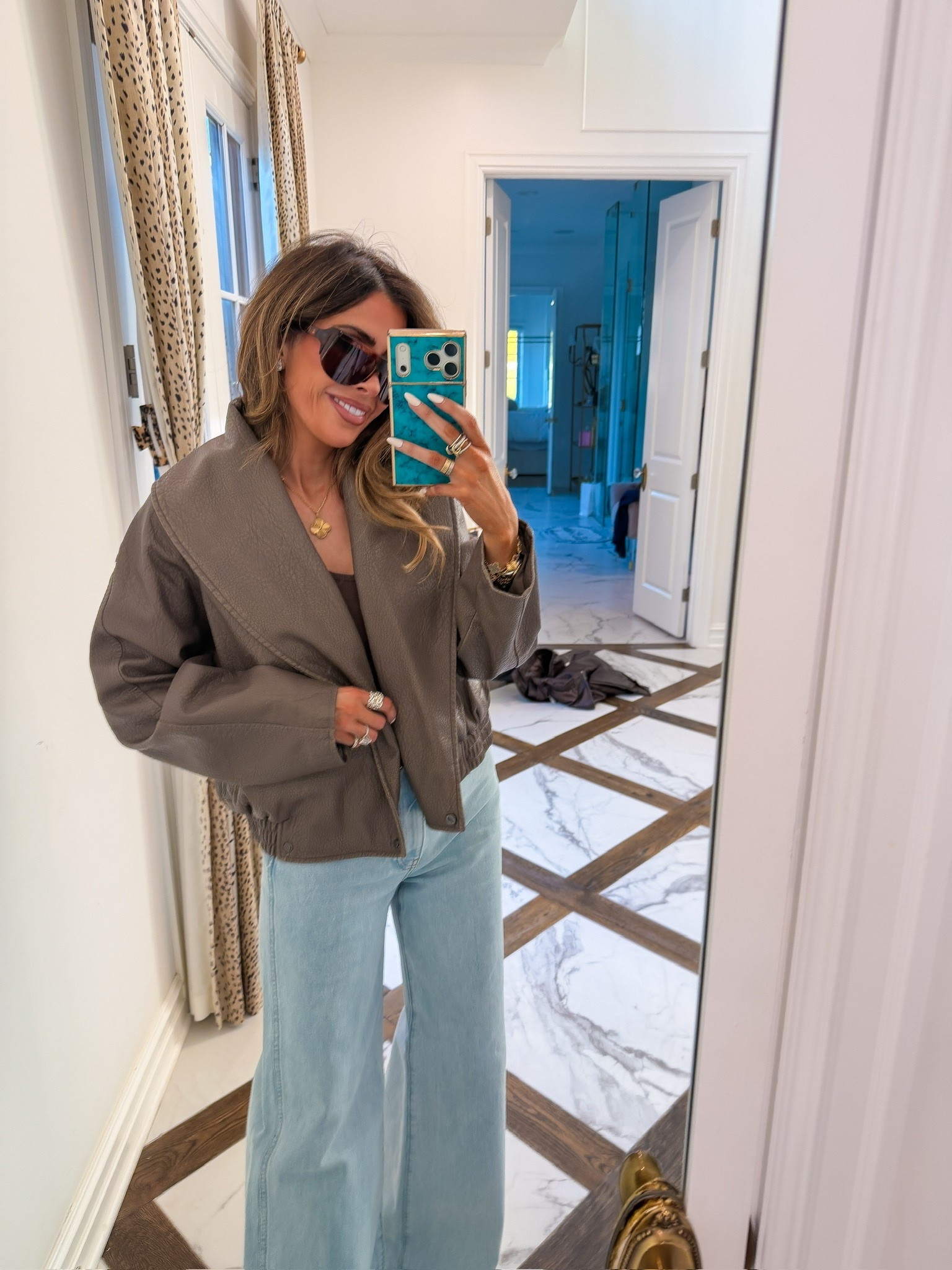 This jacket is too cute and still in stock! I’m wearing a small!! It runs oversized! 

Zara fashion, Zara finds, Fall outfits women, Autumn outfits, Fall jackets, Business casual workwear, Date night outfits, Gemma Beauty, Emily Gemma

#LTKdayinmylife #LTKSeasonal #LTKgrwm