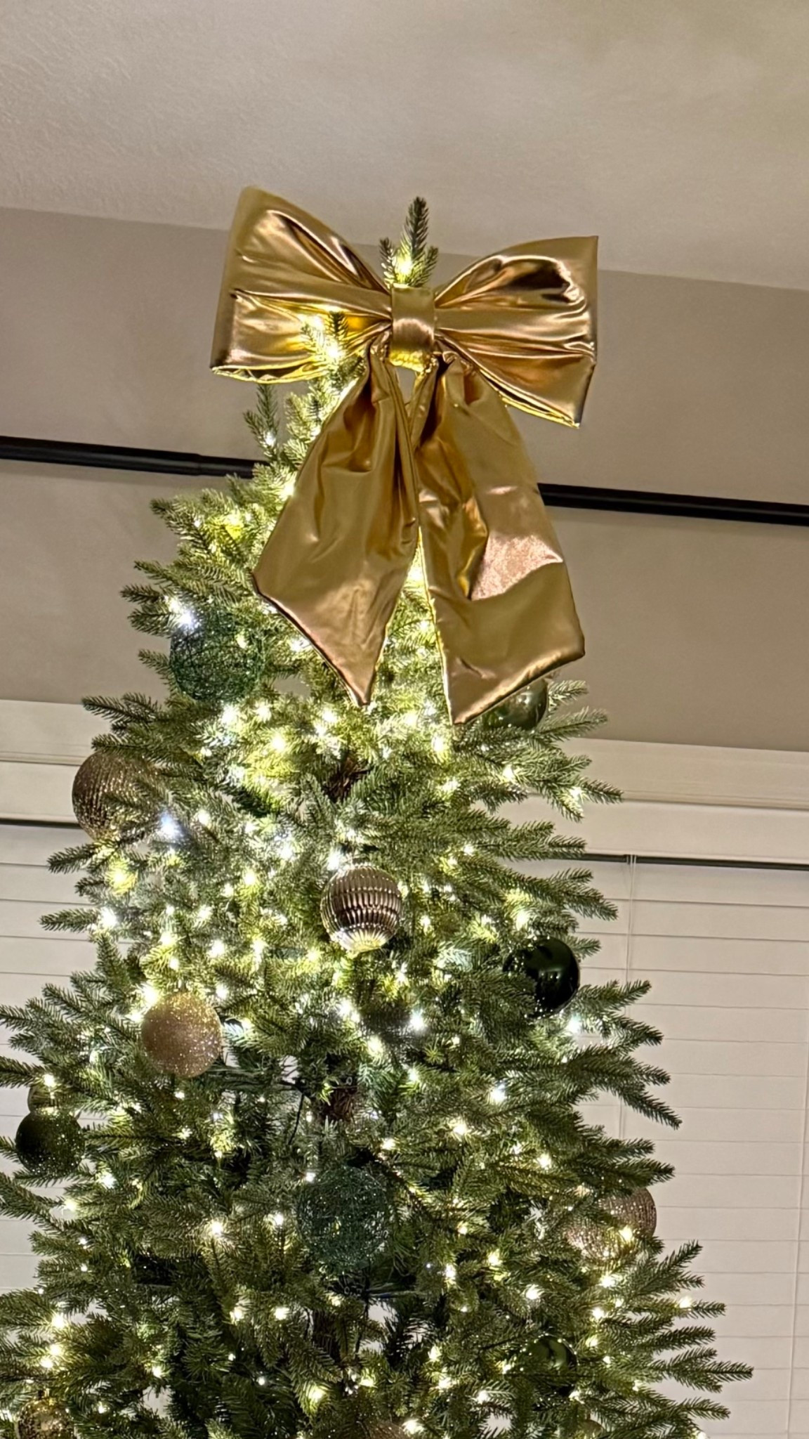 Love this bow ❤️

#LTKHoliday