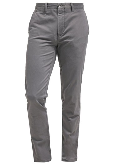 Männer ABC: C wie Chino Hose (+ Tipps wie man Chinos stylen Männer ABC: C wie Chino Hose (+ Tipps wie man Chinos stylen