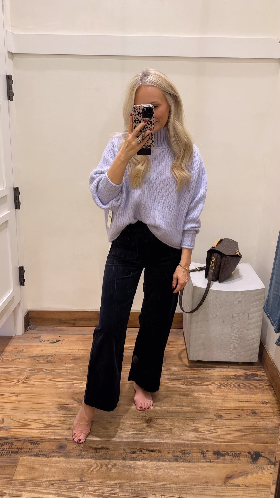 Top- xsmall - what’s linked is the top!
Bottoms- 2 
Bottoms are a deep navy IrL which looks great with the purple! Everything’s 30% off 

#LTKGiftGuide #LTKCyberWeek #LTKOver40