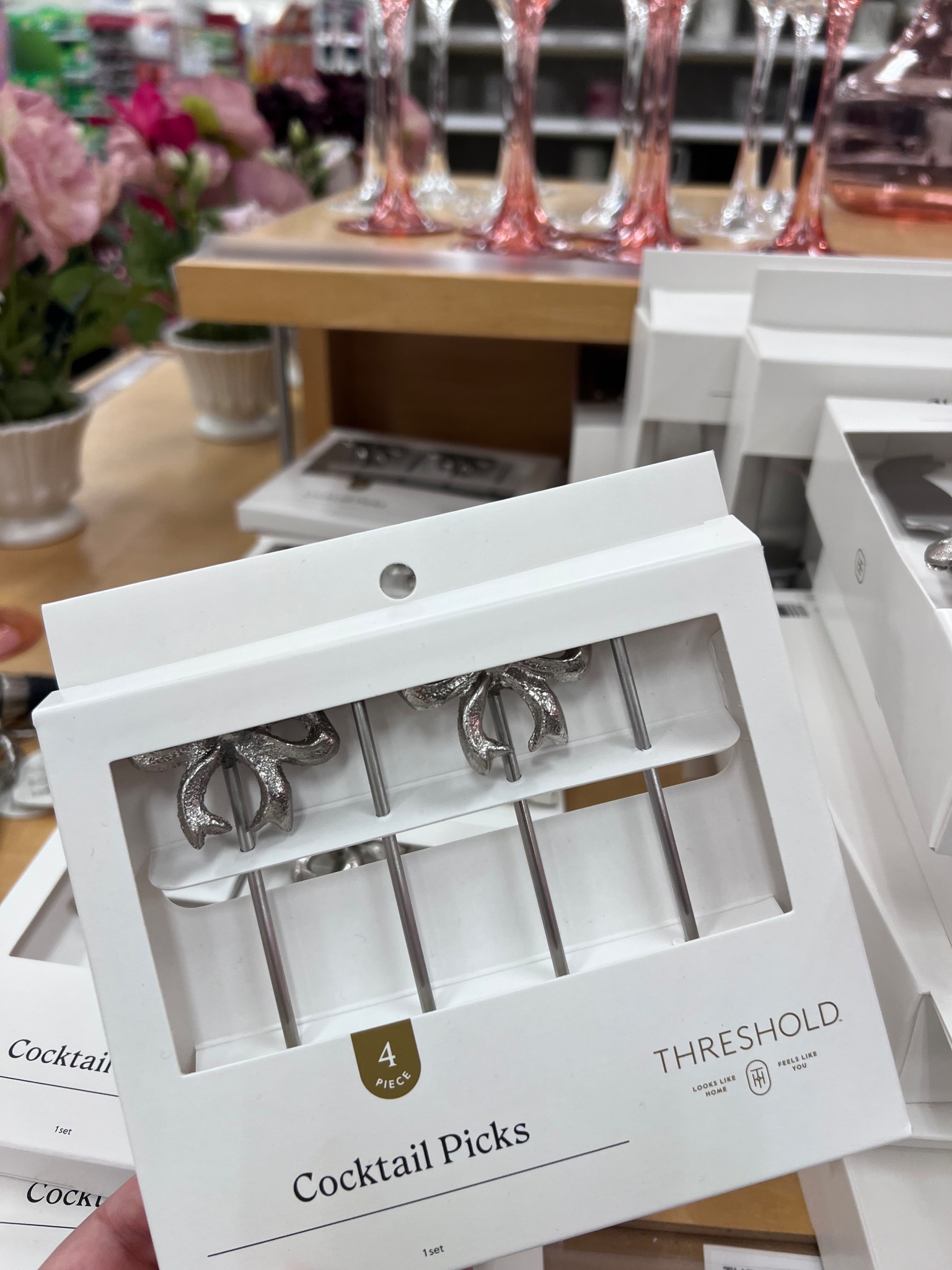 Bow cocktail picks

#LTKFindsUnder50 #LTKFindsUnder100