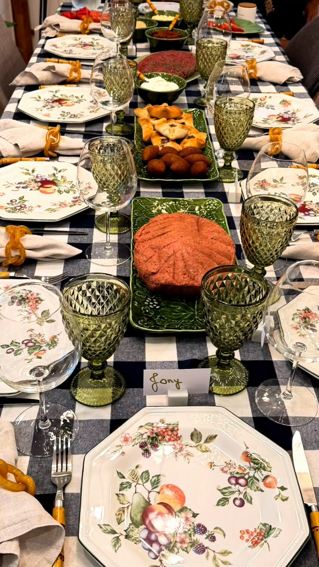 The secret to a family style table? Space.
Once the table was set, I placed the platters empty first — that’s what guaranteed enough room for the food display before anything went on it. Everything else builds around that space, not the other way around.
Because when the meal is the main player, the table has to make room for it first.

#LTKcanada #LTKhome