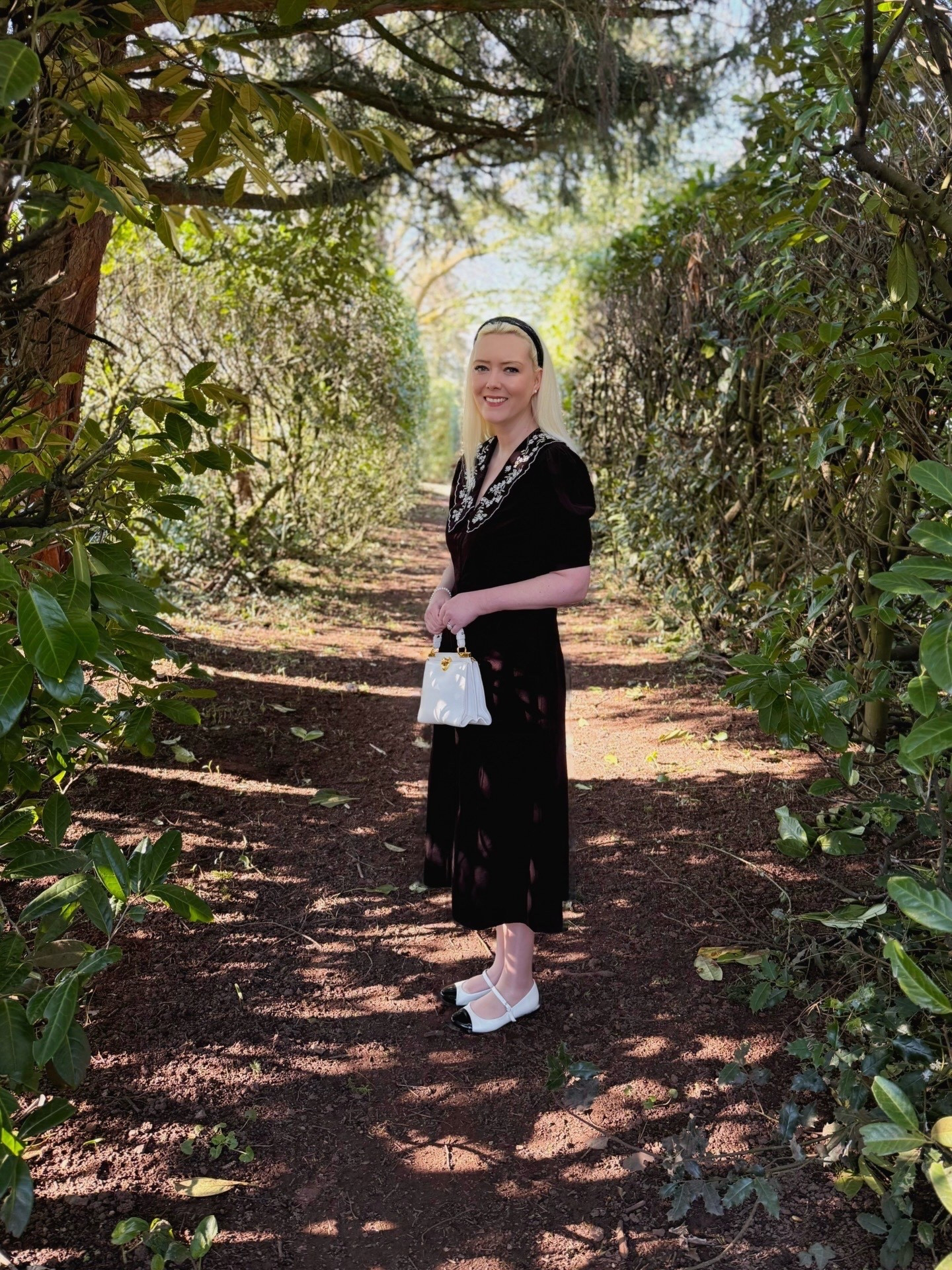 
Another peek at my new black SALE dress by Ghost (also available in red). It features a button front, white tipped statement collar with pretty embroidery and is made from an ultra sold baby cord. Team with white accessories for a cute spring look 🖤🤍🖤 

#LTKsale #LTKeurope #LTKdresses