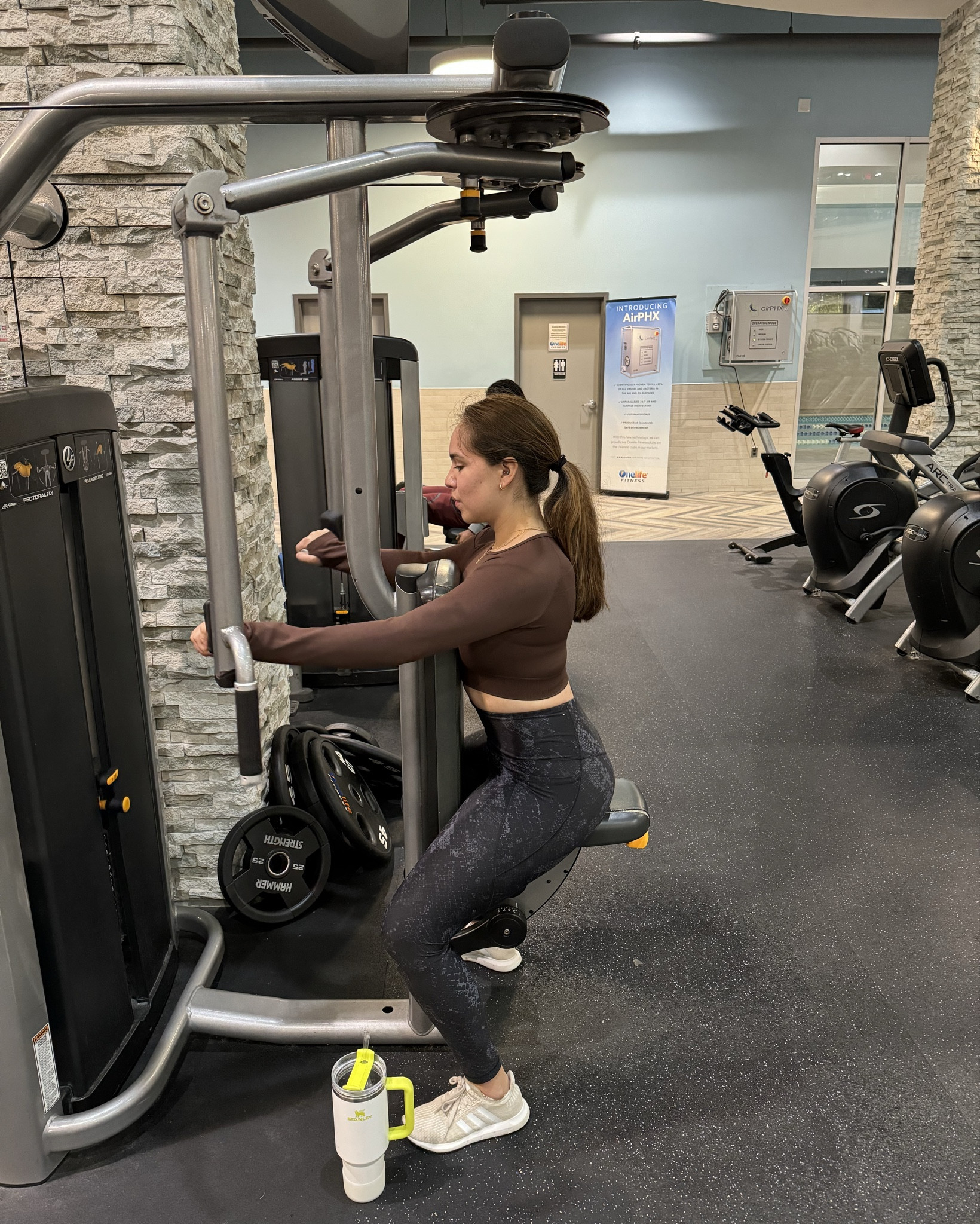 GYM OUTFIT ⚡️

#LTKfitness #LTKGiftGuide #LTKActive