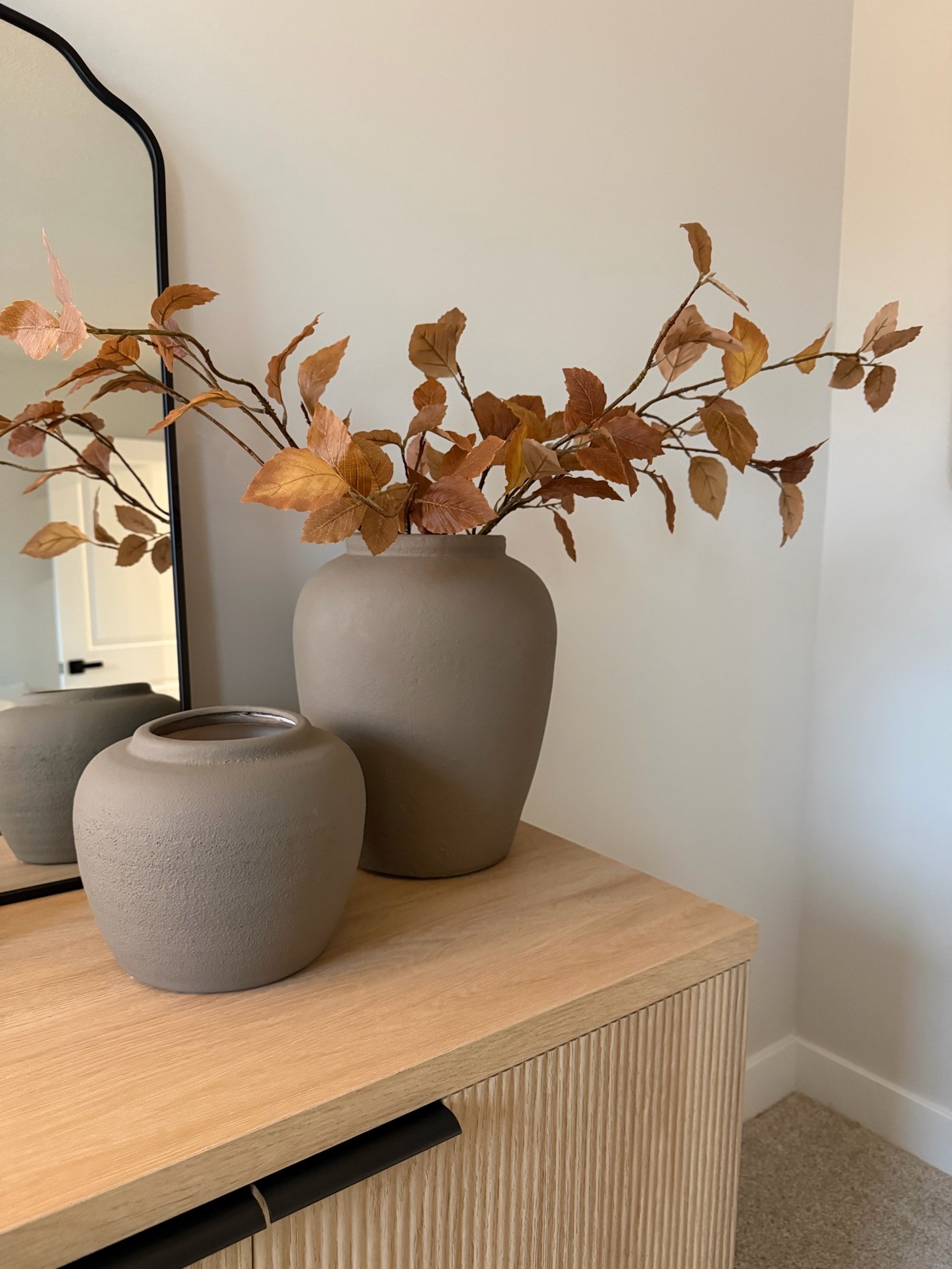 Urn vase, sage stems, fall stems, fall florals, fall leaves

#LTKSaleAlert #LTKHome #LTKSeasonal