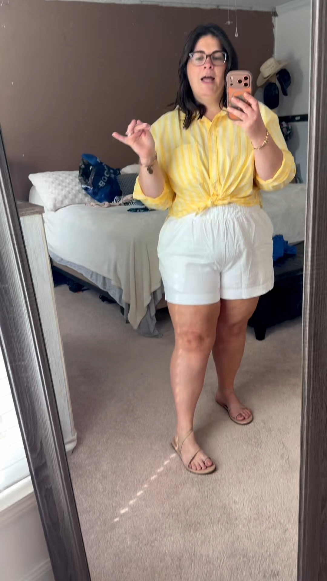 I love a good thin button down for summer and adding the crop factor to this just makes it that much better! Perfect for casual spring dates, summer vacations, and can even be dressed up for business casual events 

#LTKSaleAlert #LTKootd #LTKMidsize