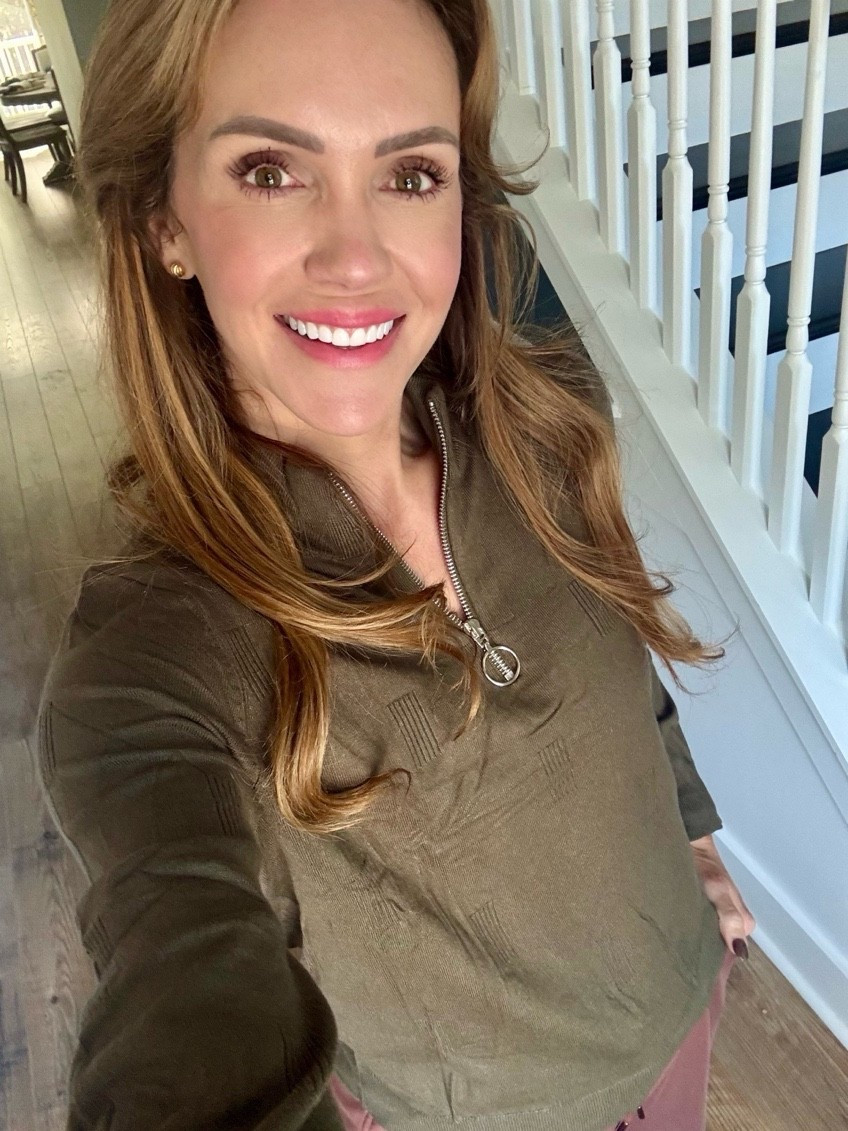 Super soft pullover under $30!

**available in lots of colors

**runs large - size down if in between sizes

#LTKFindsUnder50 #LTKootd