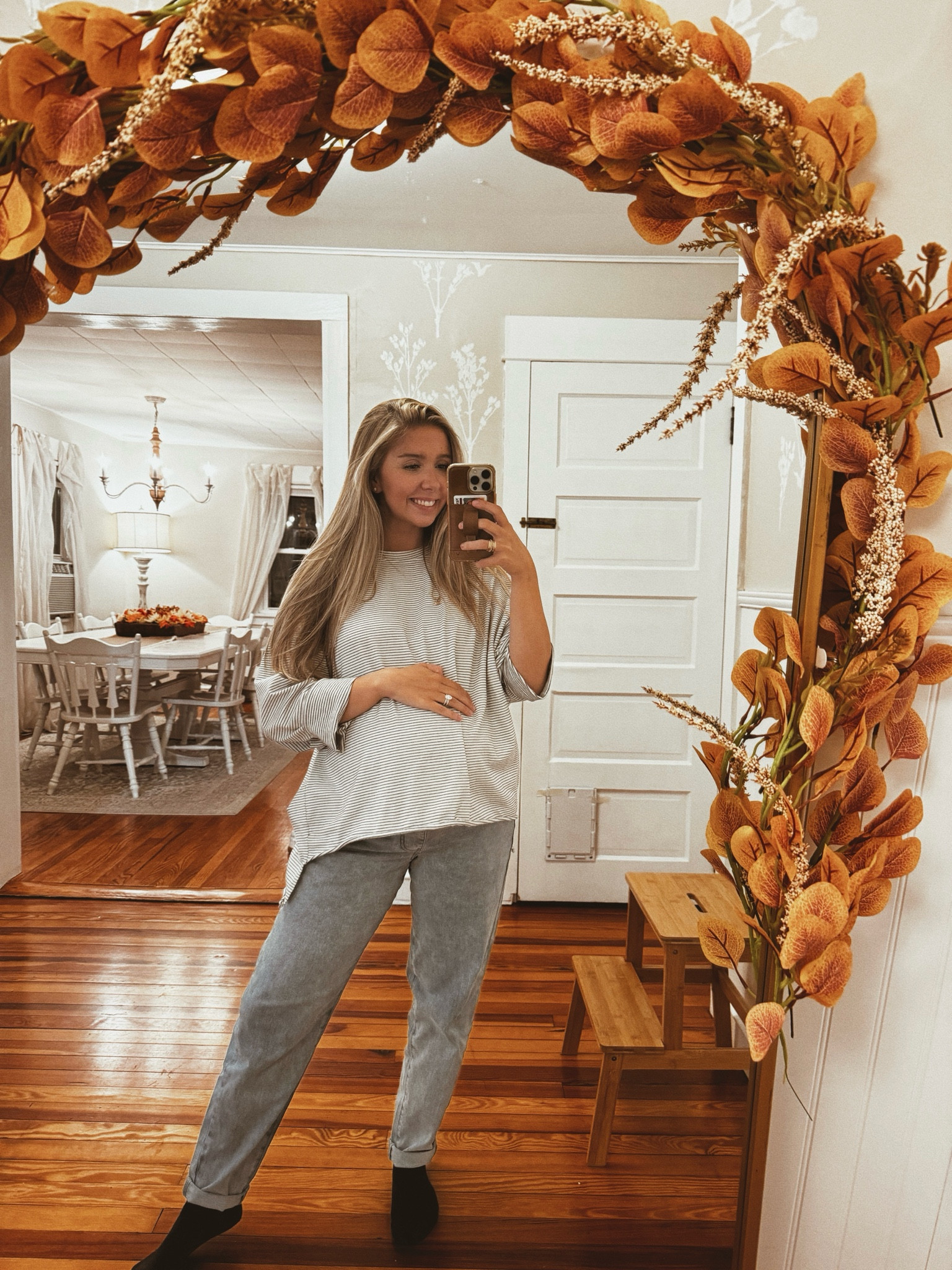 favorite maternity jeans 😍🤰🏼

#LTKBump #LTKStyleTip #LTKFindsUnder50