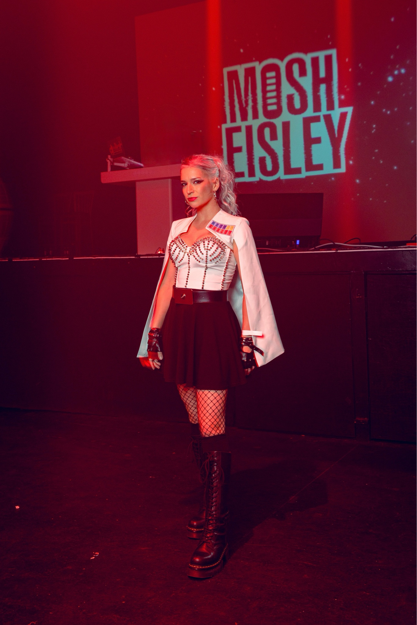 I’m no gatekeeper. Here’s the links to my full Mosh Eisley outfit…down to the fake hair. 

The only thing I modified was the cape blazer to make it more like Krennic  
