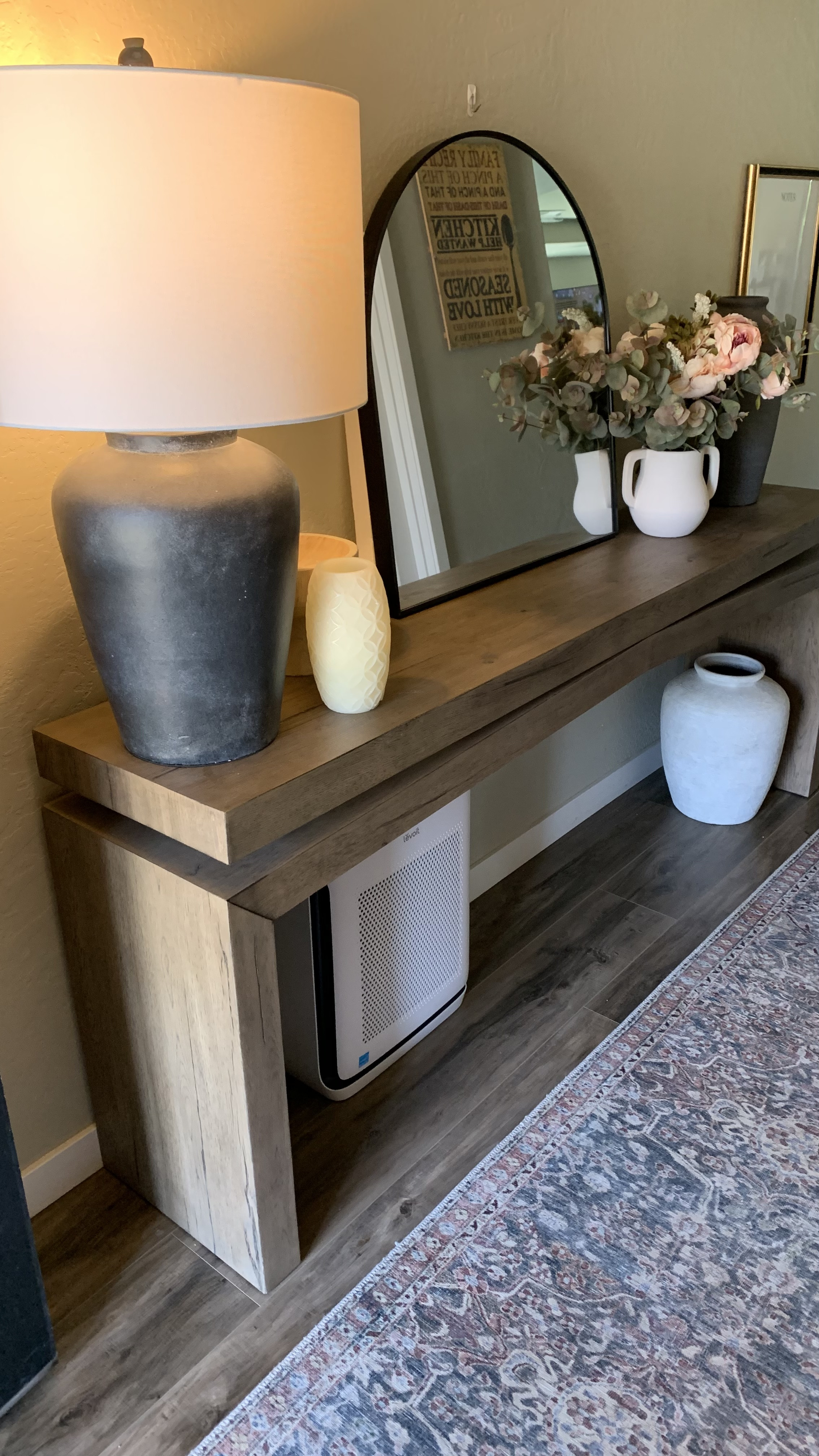 I eyed this table for over a year before I bought it and everyday I look at it, it makes me so happy. 🥰
#entrywaydecor #entrywaytable #consoletable

#LTKFindsUnder100 #LTKSaleAlert #LTKHome