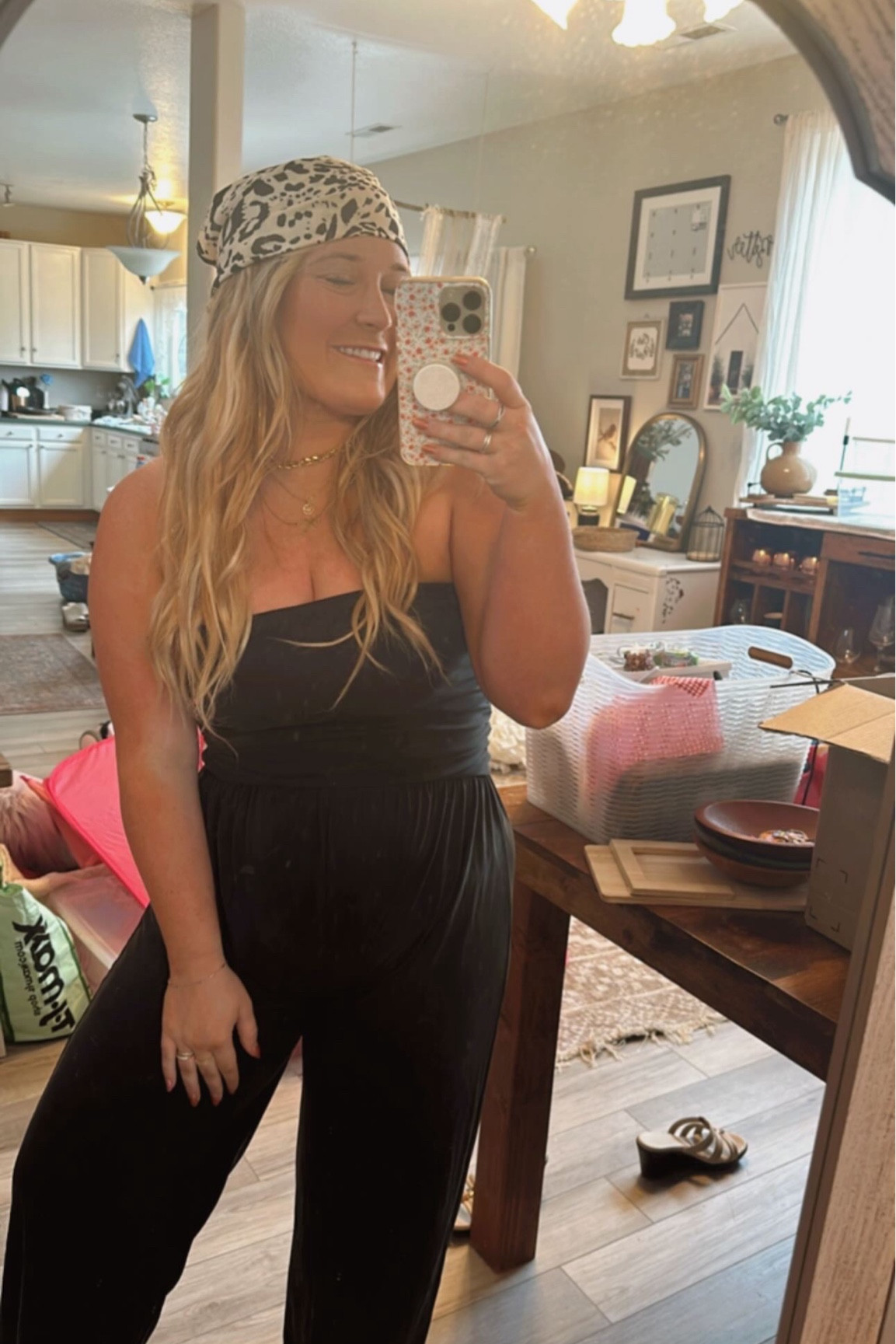 Jumpsuit is a medium! 

#LTKFindsUnder100 #LTKMidsize #LTKBacktoSchool