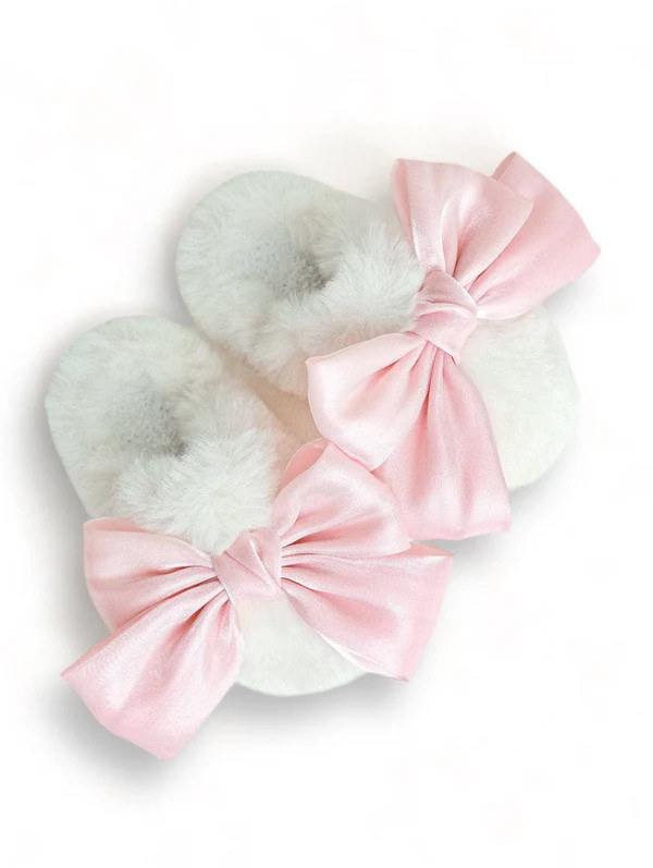 Cutie Bow Plush Slippers | Lola + The Boys