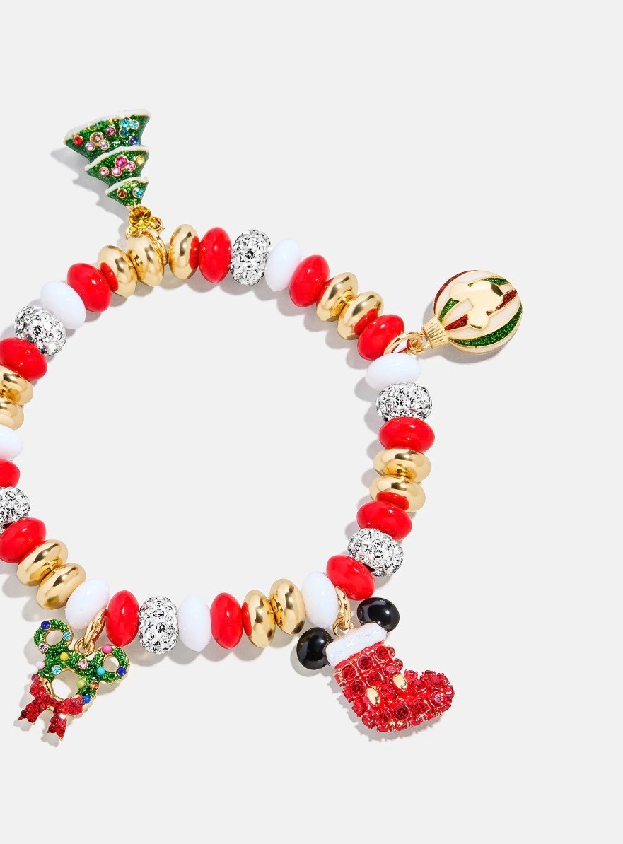 ✨Holiday bracelet✨

#LTKgrwm #LTKHoliday #LTKootd