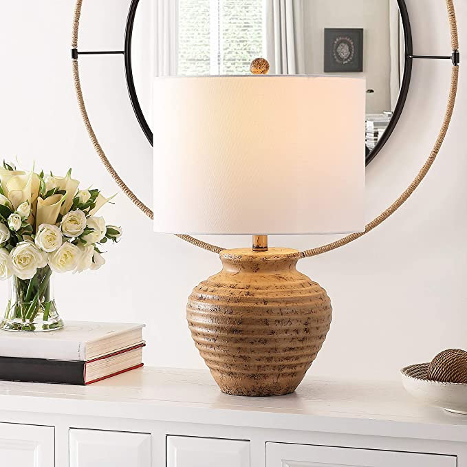 SAFAVIEH Lighting Collection Kamryn Rustic Farmhouse Brown 23-inch Bedroom Living Room Home Offic... | Amazon (US)