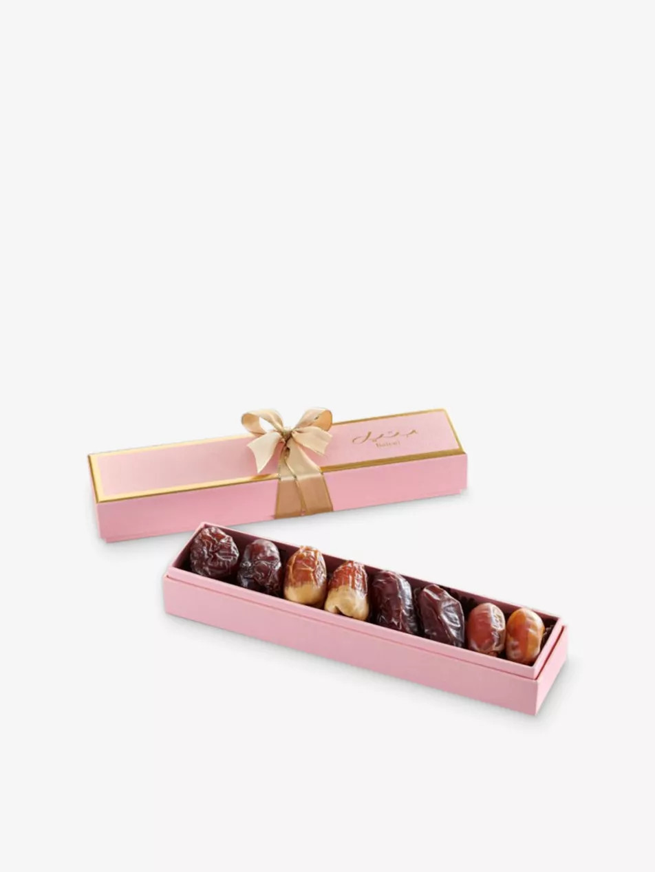 Pastel Petal 8-Piece Assorted Box Of Plain Dates 135g | Selfridges