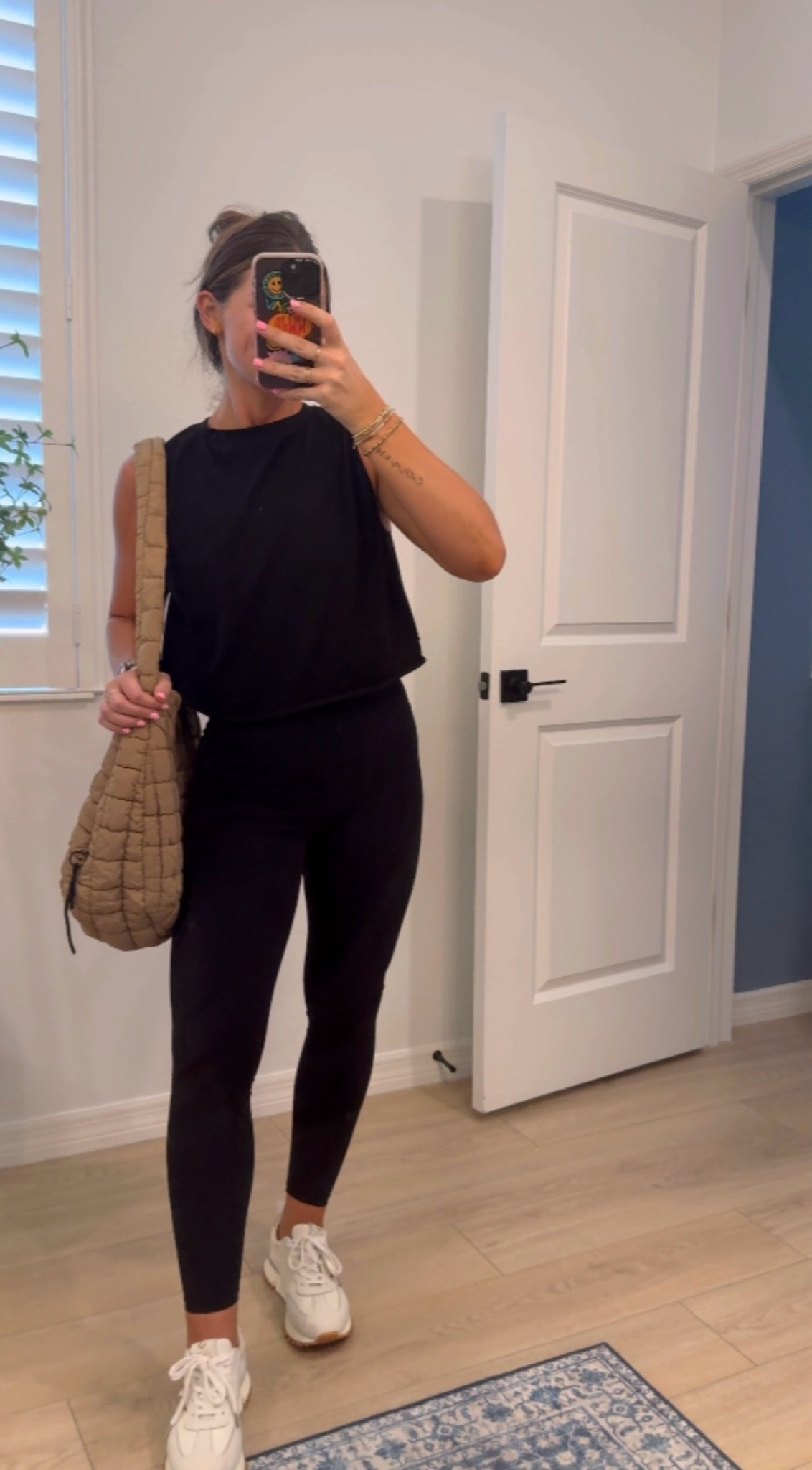 TTS both! These leggings are awesome because there’s no front crotch seam. 🐪 They are so comfy! And both my bag and tank are FP looks for less that I highly recommend! 
LMK if you have any questions🫶🏻