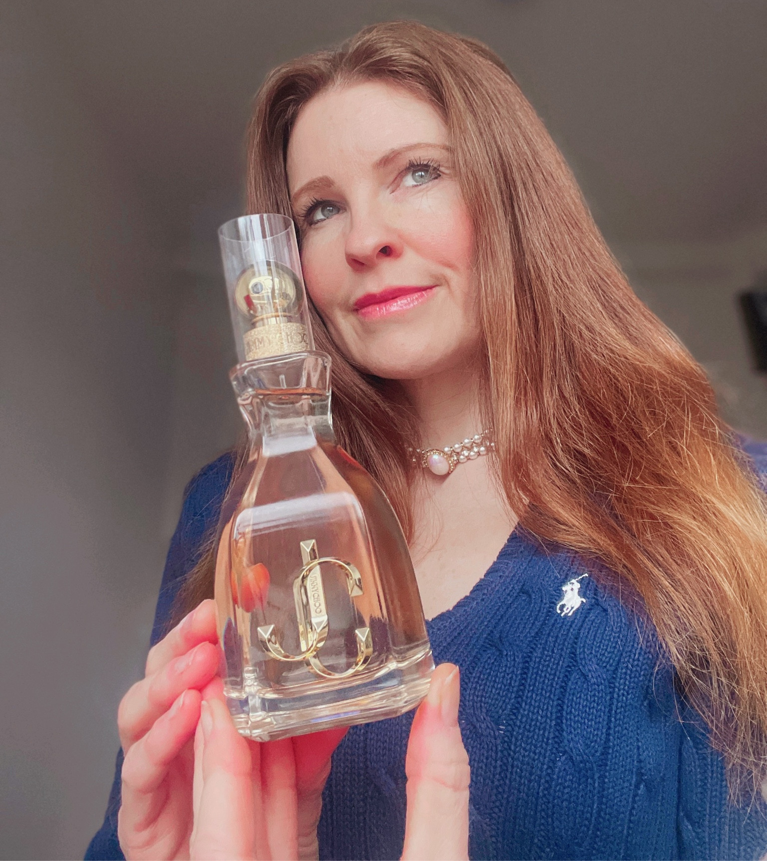 An affordable scent that looks so expensive, smells so delicious ( floral heaven 😍) and has the most beautiful bottle is this one !!!! Love it 🤩
#perfume #beauty #gift #jimmychoo #affordablepeefume .#valentines #valentinesgifts 

#LTKbeauty #LTKGiftGuide #LTKunder50