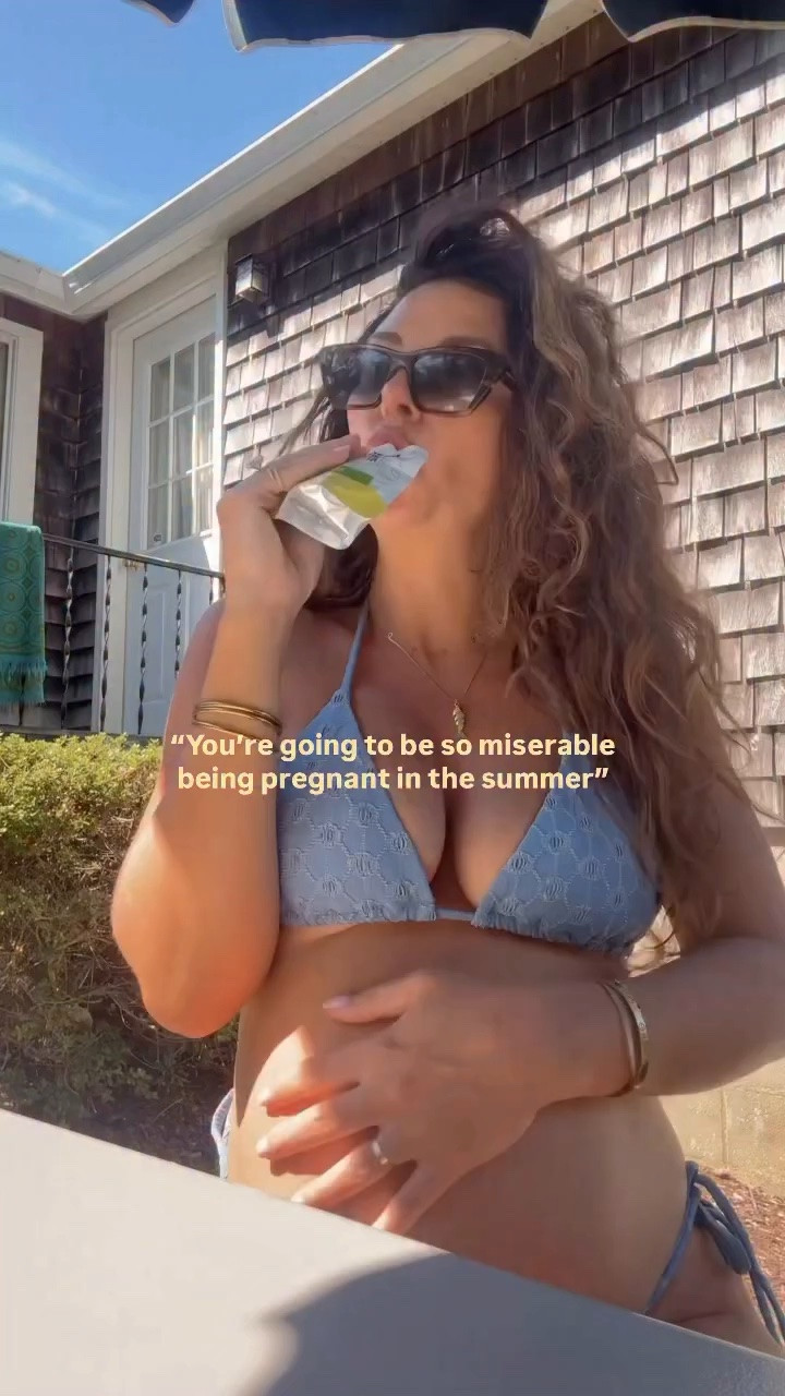 Being pregnant in the summer (specifically second trimester) is literally ELITE!!!! change my mind you can’t!! 
🍉 don’t have to suck in
🐚 the bump is so adorable in a swimsuit, summer dress, shorts and a sports bra etc 
🌸 people are nicer to you 
🦞swimming feels incredible and is so good for you 
☀️ vitamin d is soooo good for you + baby #pregnancy #secondtrimester