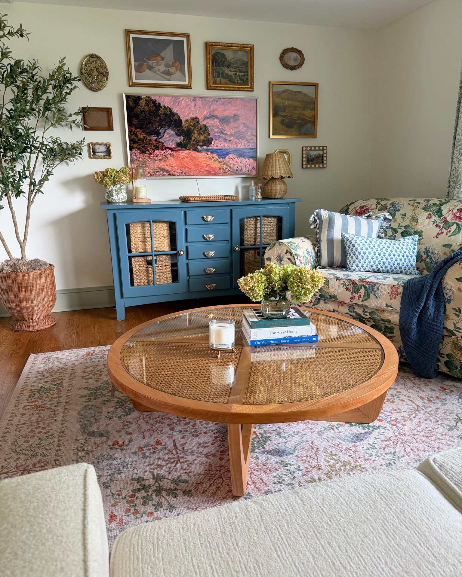 Over two years later and I think I can finally say… this room feels RIGHT (for now😆)

Not because I bought everything at once or had a plan, but because it slowly came together piece by piece. I moved things around, things changed, and I second-guessed myself a million times 😂 but now I walk in here and it just feels like perfect!

And to top it all off those hydrangeas came from my garden😍

#LTKHome #LTKdayinmylife