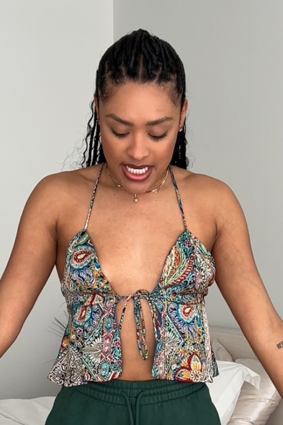 Wearing a size small  

#LTKfindsunder50 #LTKstyletip #LTKfindsunder100