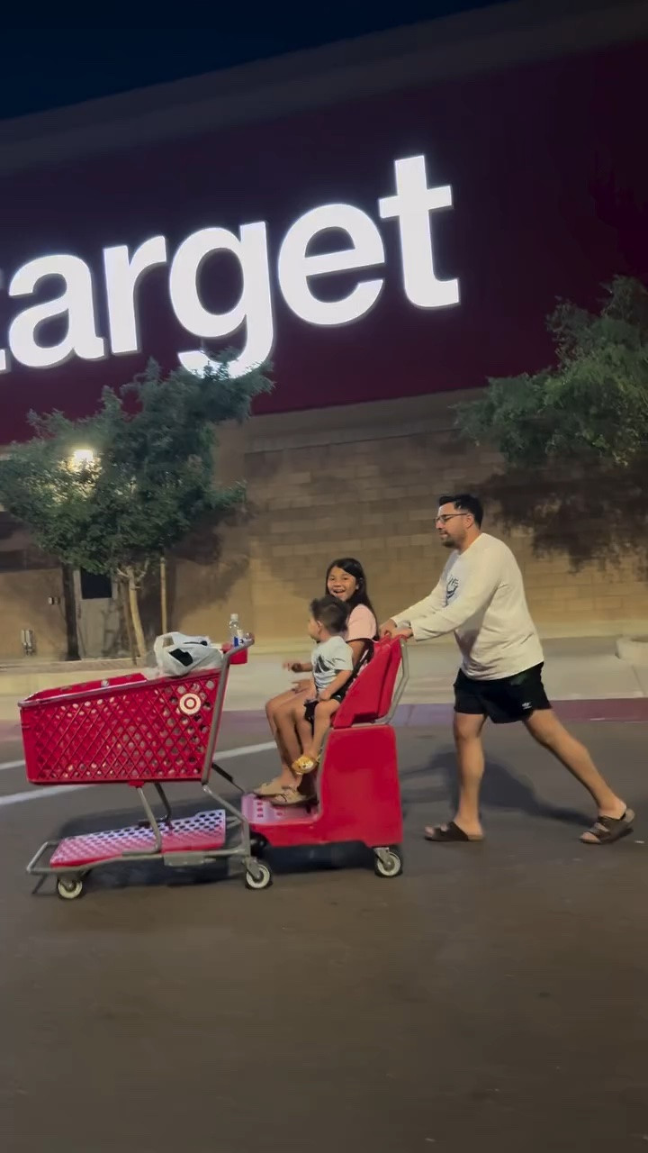 I’m a sucker for Americana style 🇺🇸

Target has had the cutest sweaters right now and these instantly made me think of Memorial Day coming up, 4th of July, our upcoming trip, and even future Disney days 👏✨

The classic knitted American flag sweater and the Disney Americana one were definitely my favorites ❤️🤍💙

Target always gets me with the seasonal finds 😭 

@target #ClubTarget #TargetFave #TargetPartner 

🔗 Linked in my Bio 

https://club.target.com/s/mayra.s.22/_/sku/94977394

https://club.target.com/a/mayra.s.22 
#americana #4thofjuly