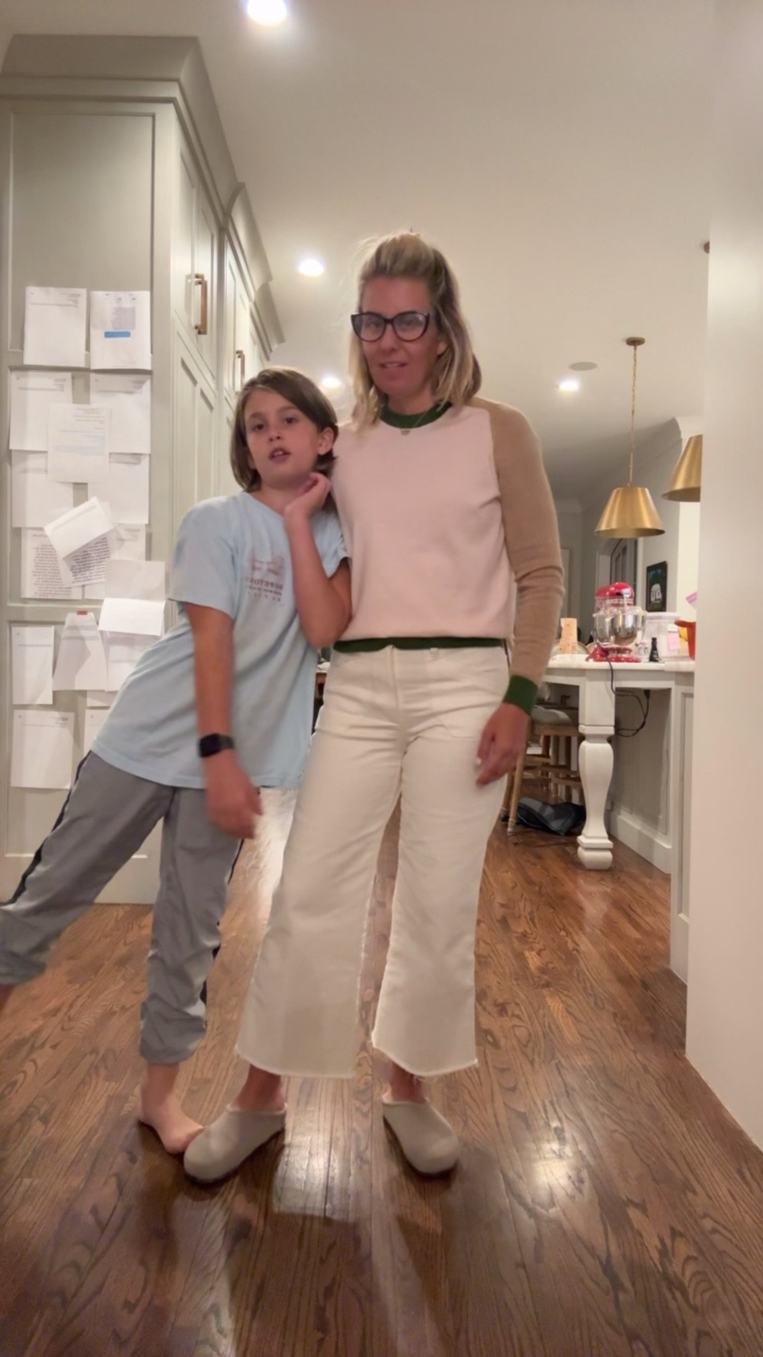 Xs sweater
26 petite jeans
7 shoes (size down 1 size)


#LTKdayinmylife #LTKootd #LTKmomlife