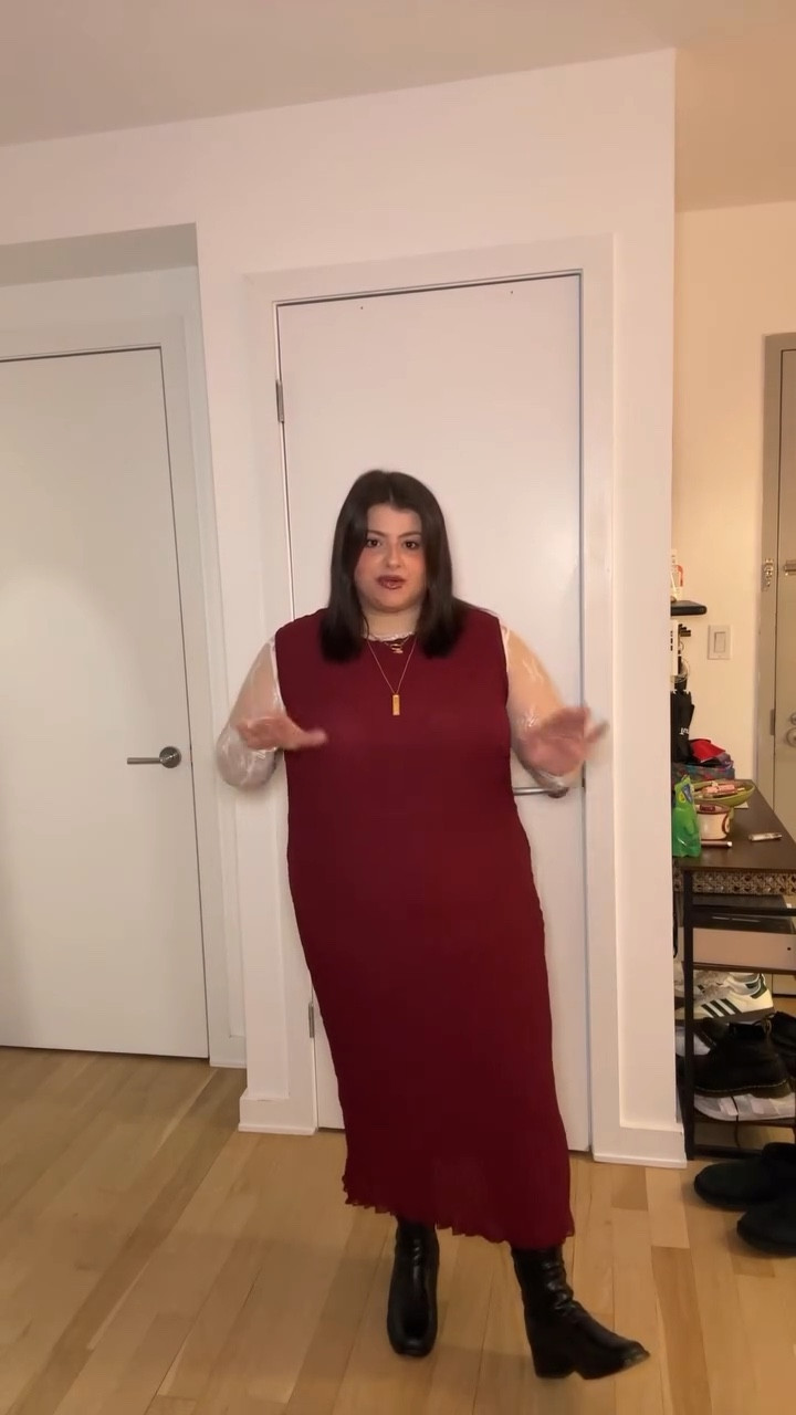 I will be outfit repeating this dress immediately 🙂‍↔️🙂‍↕️ @vivavoce.live @baacalofficial 

#plussizefashion #sizeinclusivefashion #sizeinclusive #plussize #ootn #fitcheck #ootn #outfit #plussizeoutfit #holidayseason #fyp #explorepage