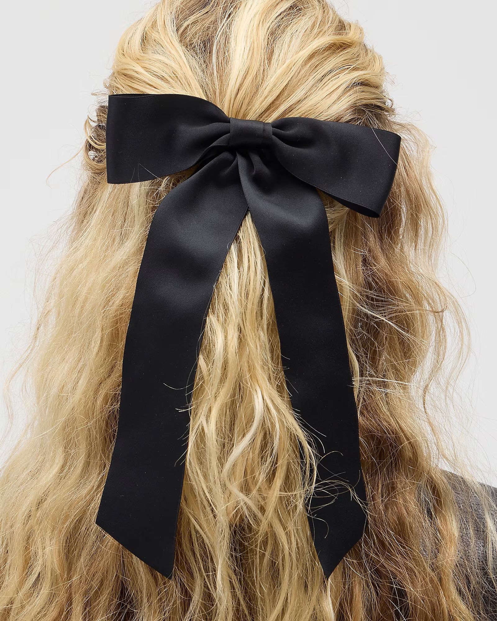 Oversized bow hair tie$29.5030% off full price with code SHOPNOWBlackOne Size  Add to BagShip to ... | J.Crew US