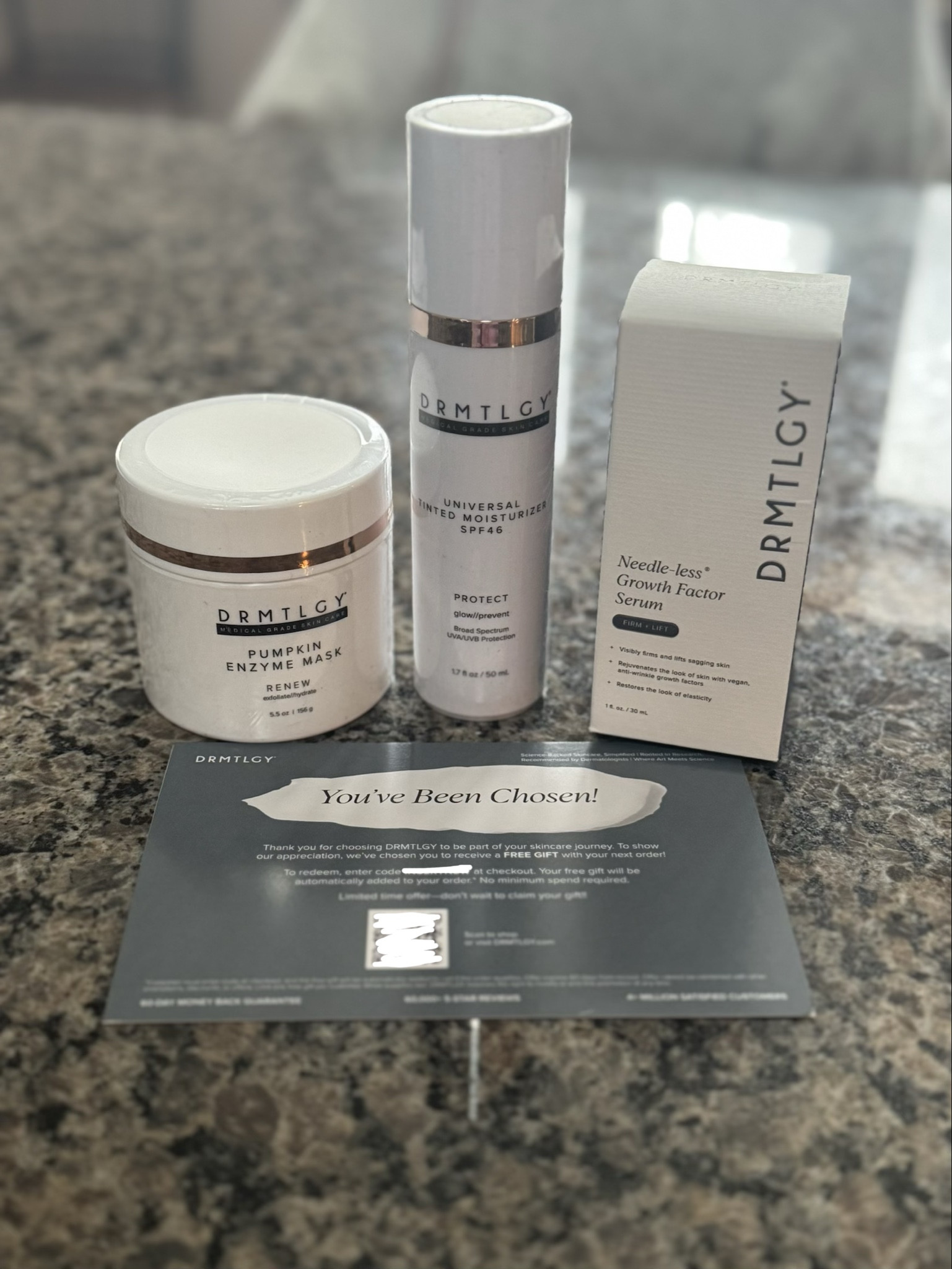 Using the DRMTLGY pumpkin enzyme mask, needle-less growth factor serum, and tinted moisturizing SPF ✨

Focusing on smoothing, hydrating, and protecting my skin for a balanced, everyday routine

#LTKgrwm #LTKselfcare #LTKOver40