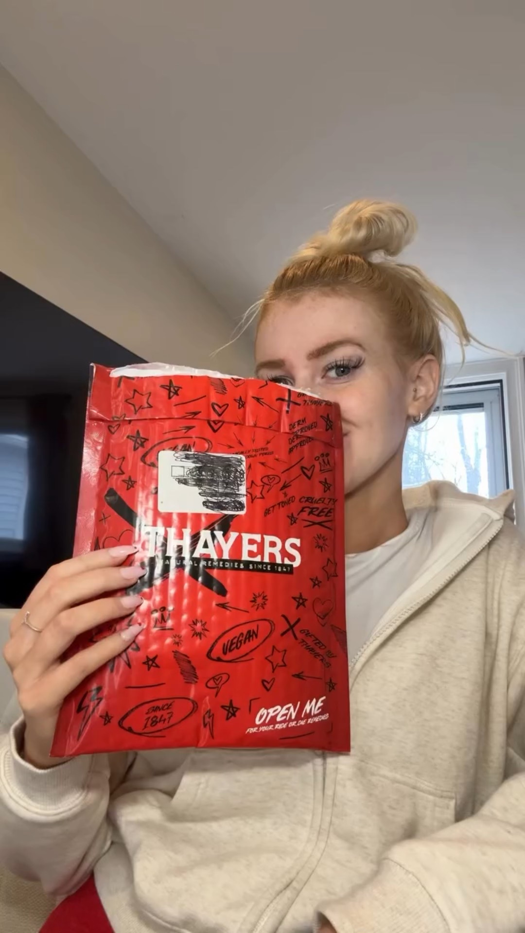 Say goodbye to stubborn breakouts with @thayers Invisible Pimple Patches!

These little lifesavers are packed with skin-loving ingredients to speed up healing while staying truly invisible. No more picking—just clear, happy skin!

#ThayersAmbassador #thayers  #skincareroutine #beauty #skincareobsessed #skincarehacks #ClearSkinMagic #acne #pimplepatches #invisiblepatches #skincareessentials

#LTKBeauty #LTKSaleAlert