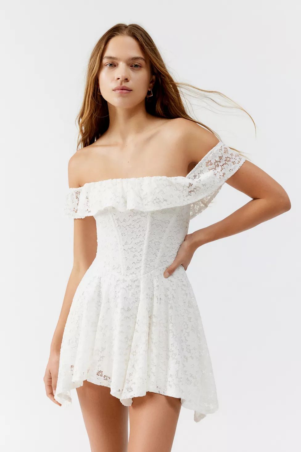Kimchi Blue Lilly Lace Corset Mini Dress | Urban Outfitters (US and RoW)