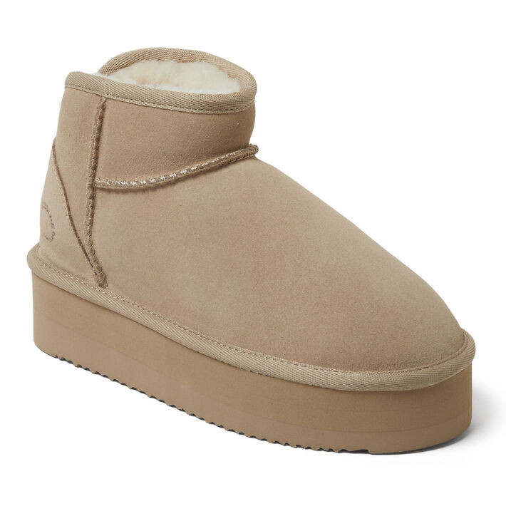 Women's Fireside by Dearfoams Kingston Genuine Shearling Platform Bootie | Dearfoams