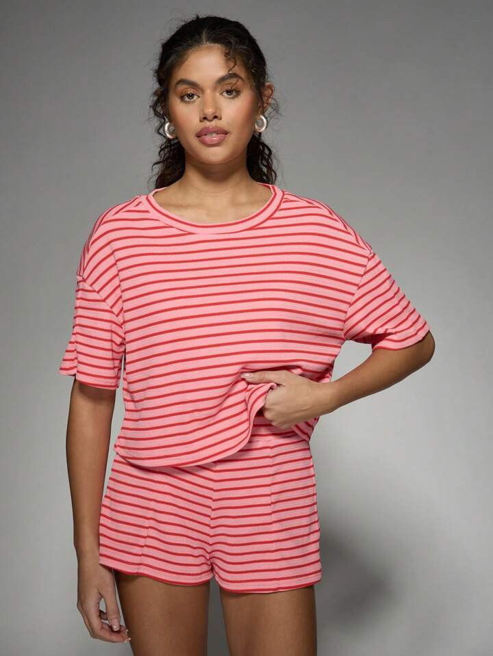 MISSGUIDED Cozy Ribbed Loungewear Set Striped Two-Piece Outfit Summer Pajama Set Casual Workout Athletic Lounge Wear Coordinated Short Set Home Leisure Wear | SHEIN
