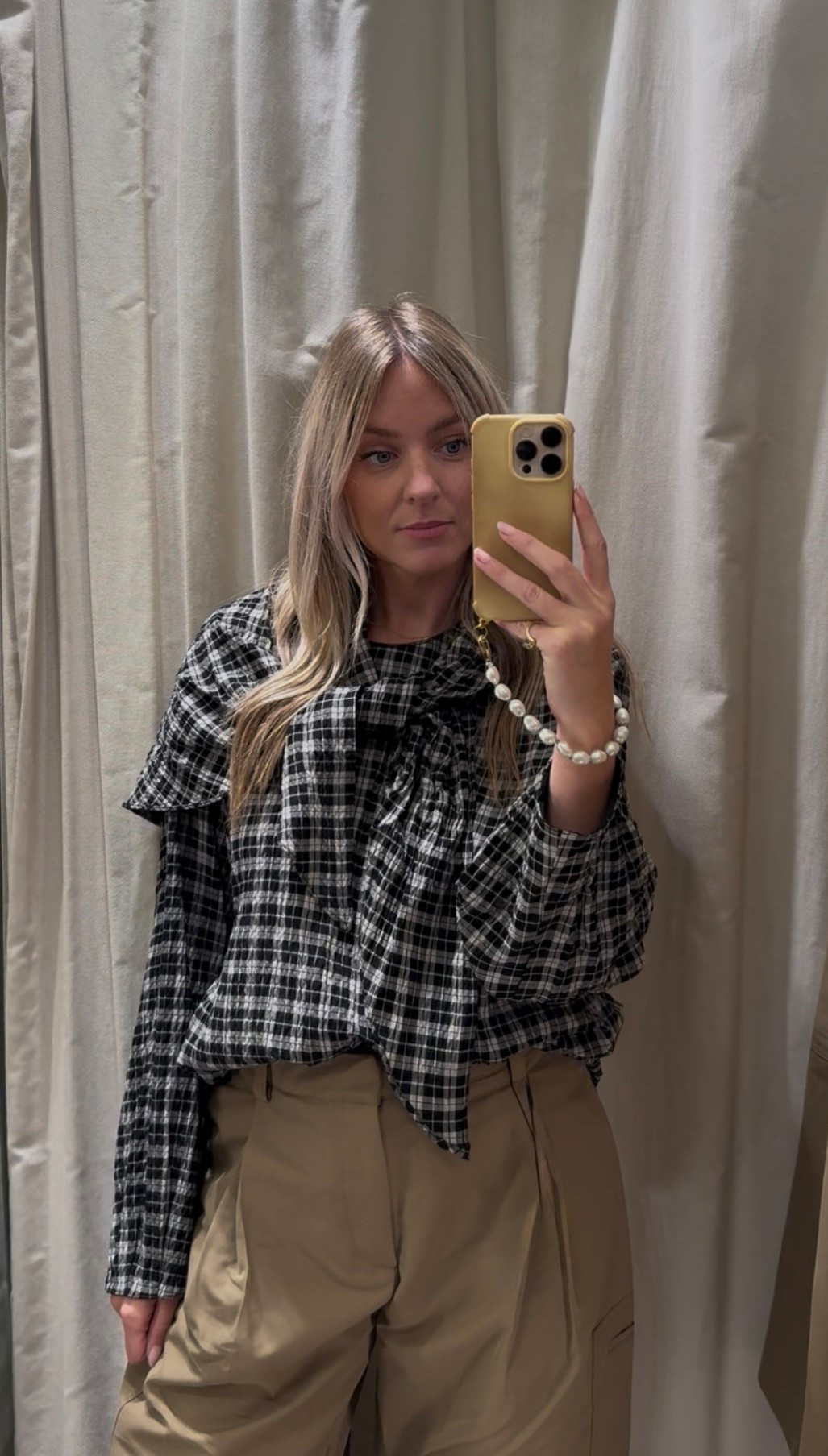 New season try on #cargotrousers #scarfstyling #checktop

#LTKeurope #LTKautumn #LTKfamily